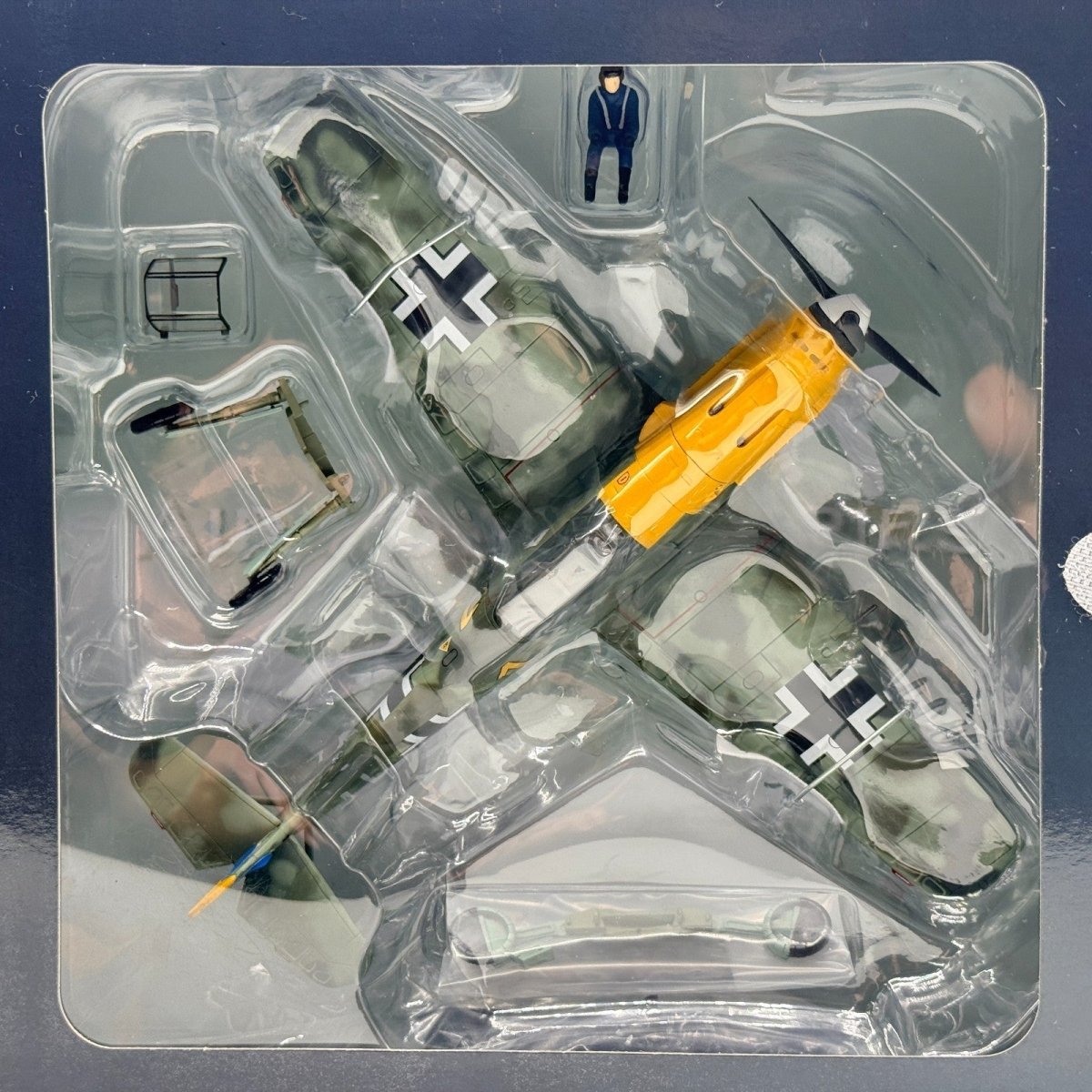 Hobby Master HA8716 1:48 Bf 109E - 3 Yellow 1 Josef Priller 6/JG 51 France 1940 - Hobby Master