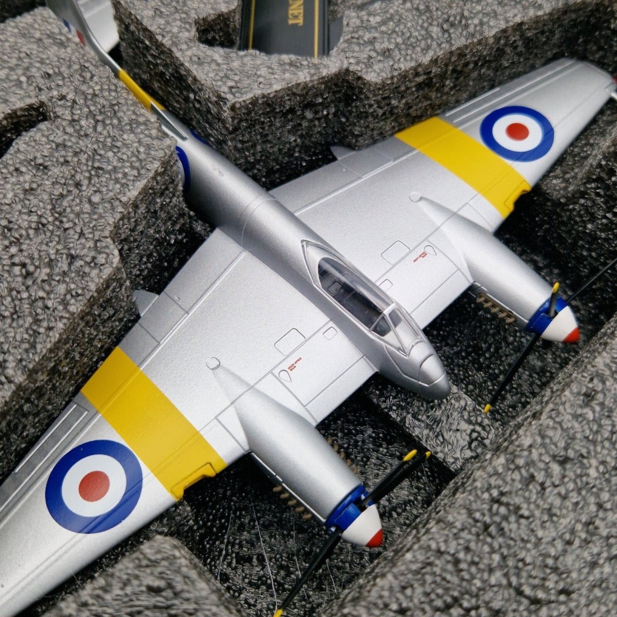 Oxford Aviation 1/72 De Havilland D.H.103 Hornet F.3 RAF Training Squad 72HOR001 - Oxford Aviation