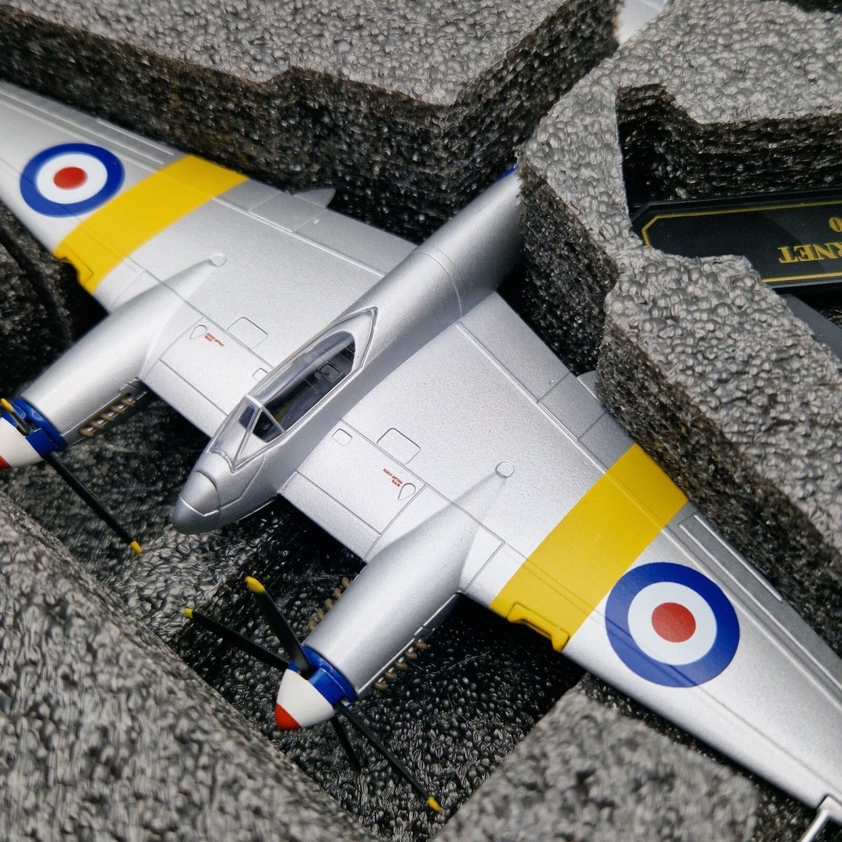 Oxford Aviation 1/72 De Havilland D.H.103 Hornet F.3 RAF Training Squad 72HOR001 - Oxford Aviation