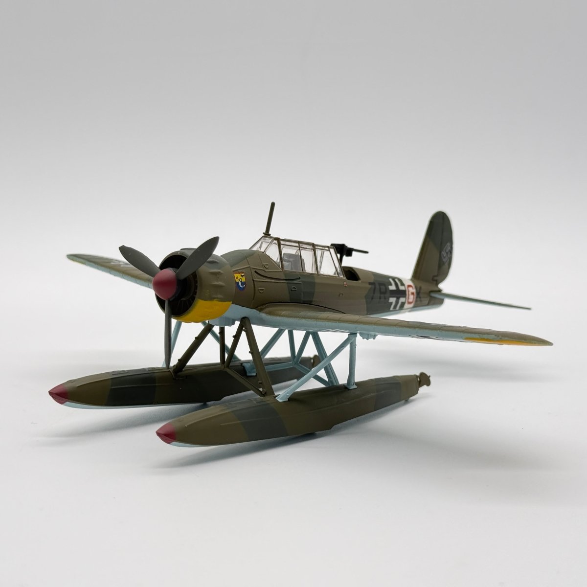 Oxford Diecast AC027 1:72 Arado Ar 196A-3 Kriegsmarine 2./SAGr.125 7R+GK - Oxford Aviation