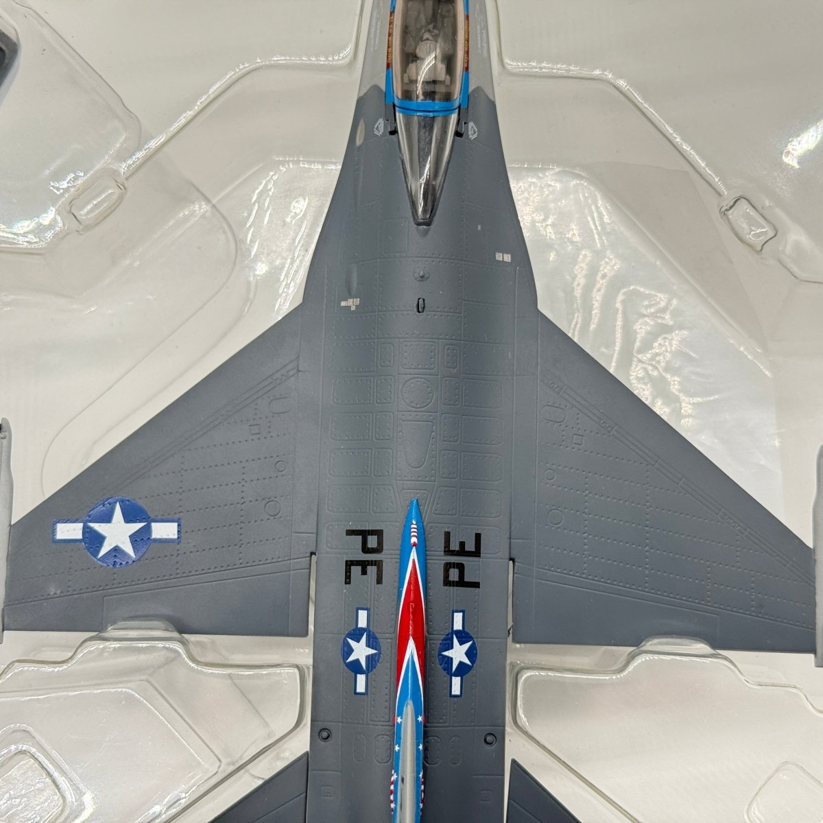 Witty Wings WTW - 72 - 010 - 003 1:72 F - 16C Fighting Falcon USAF Cripes A' Mighty - Sky Guardians
