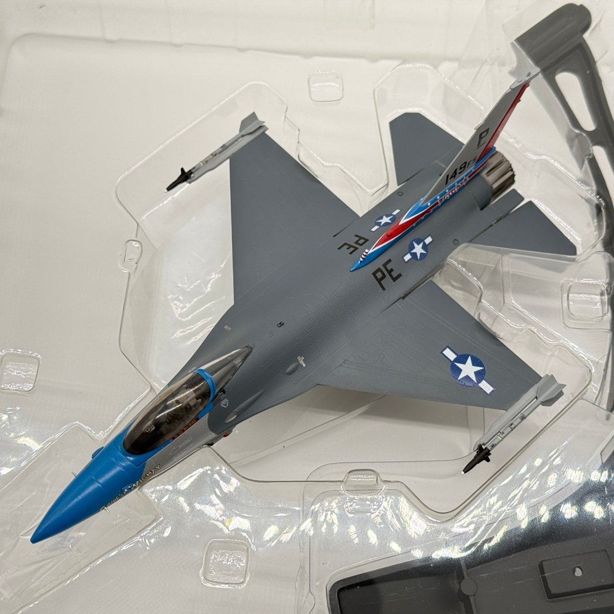 Witty Wings WTW - 72 - 010 - 003 1:72 F - 16C Fighting Falcon USAF Cripes A' Mighty - Sky Guardians