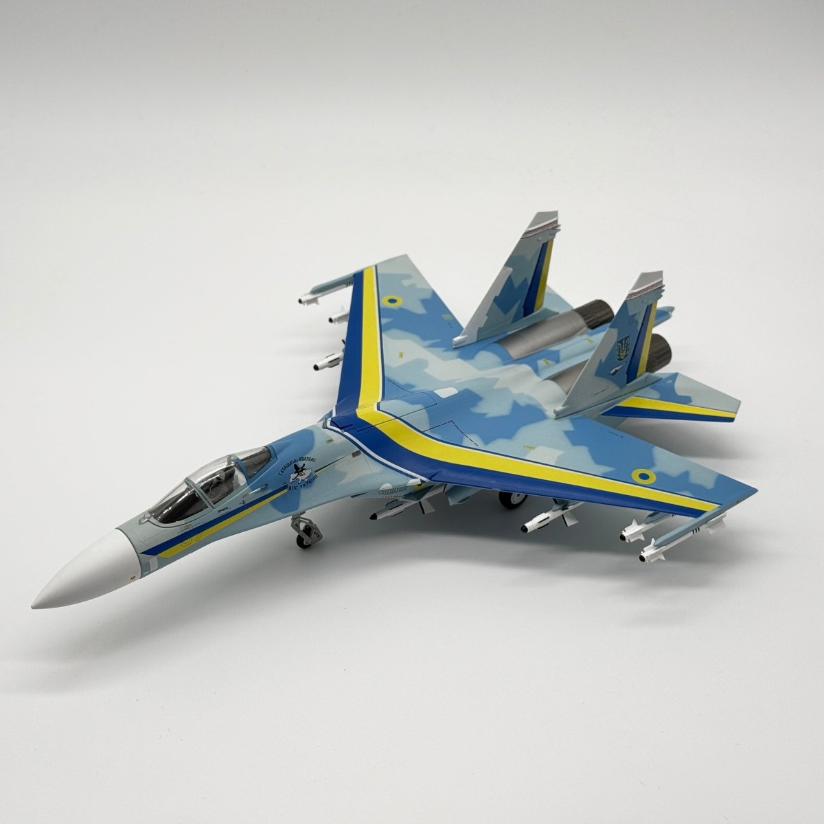 Witty Wings WTW - 72 - 014 - 003 1:72 Ukrainian Air Force Su - 27 Flanker Blue 57 - Sky Guardians