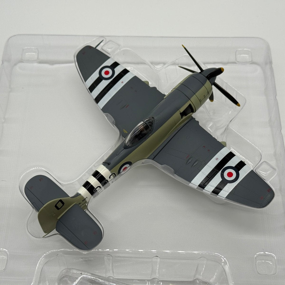 Witty Wings WTW - 72 - 015 - 010 1:72 Hawker Sea Fury FB.11 HMS Ocean - Sky Guardians