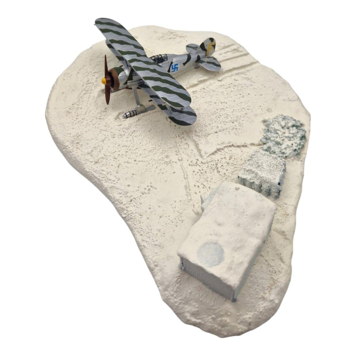 Corgi Aviation Archive 1:72 J - 8A Gladiator With Skis & Diorama Royal Swedish Air Force AA36204 - Corgi