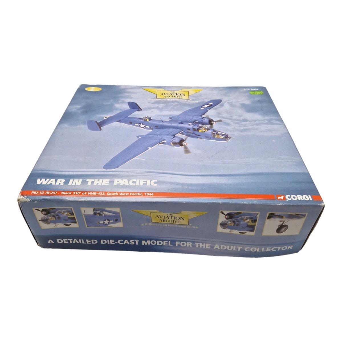 Corgi Aviation Archive 1:72 North American B - 25 Mitchell USMC VMB - 43 "Black 310" AA35306 - Corgi