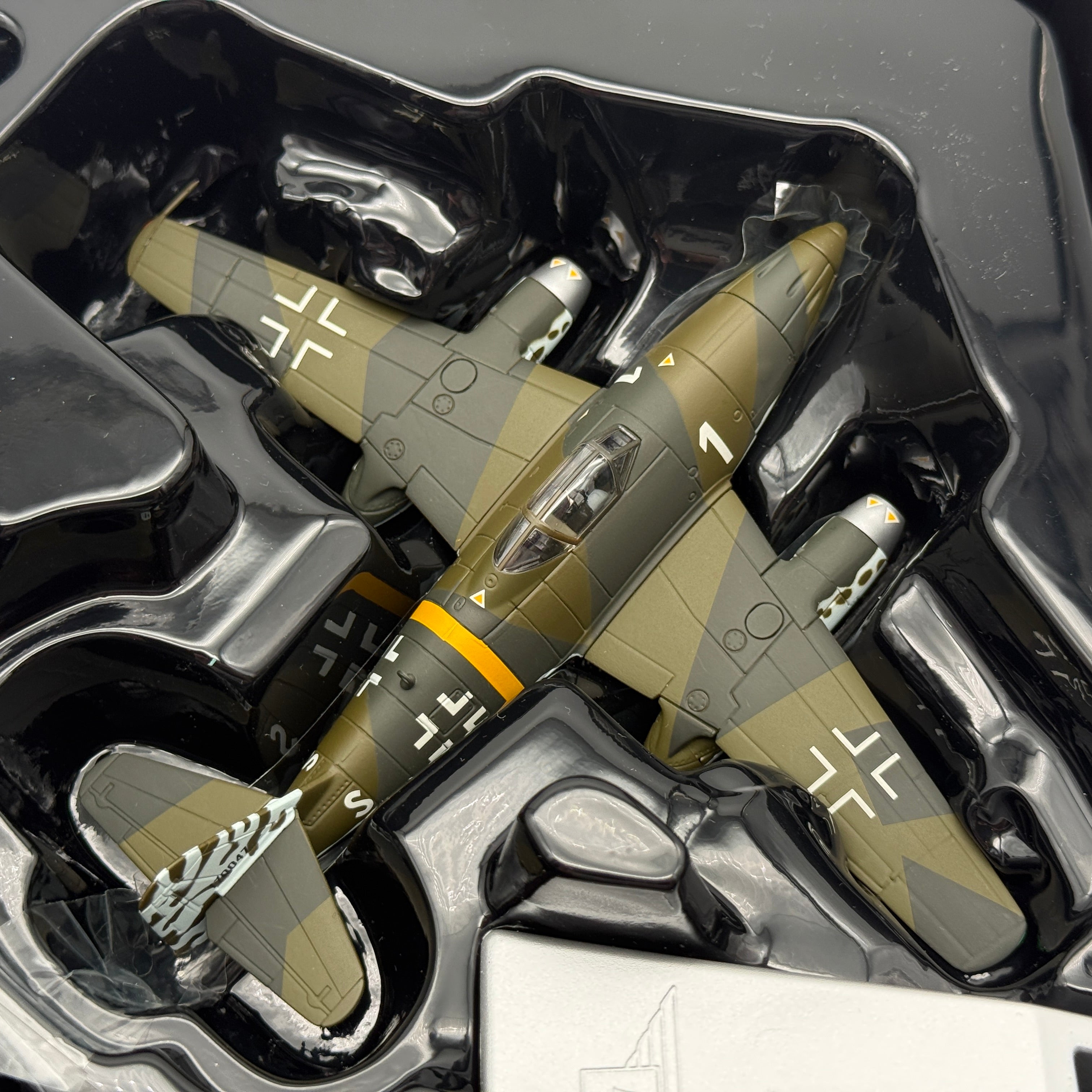 Corgi AA35707 1:72 Messerschmitt Me 262A Luftwaffe Kommando Nowotny White 1