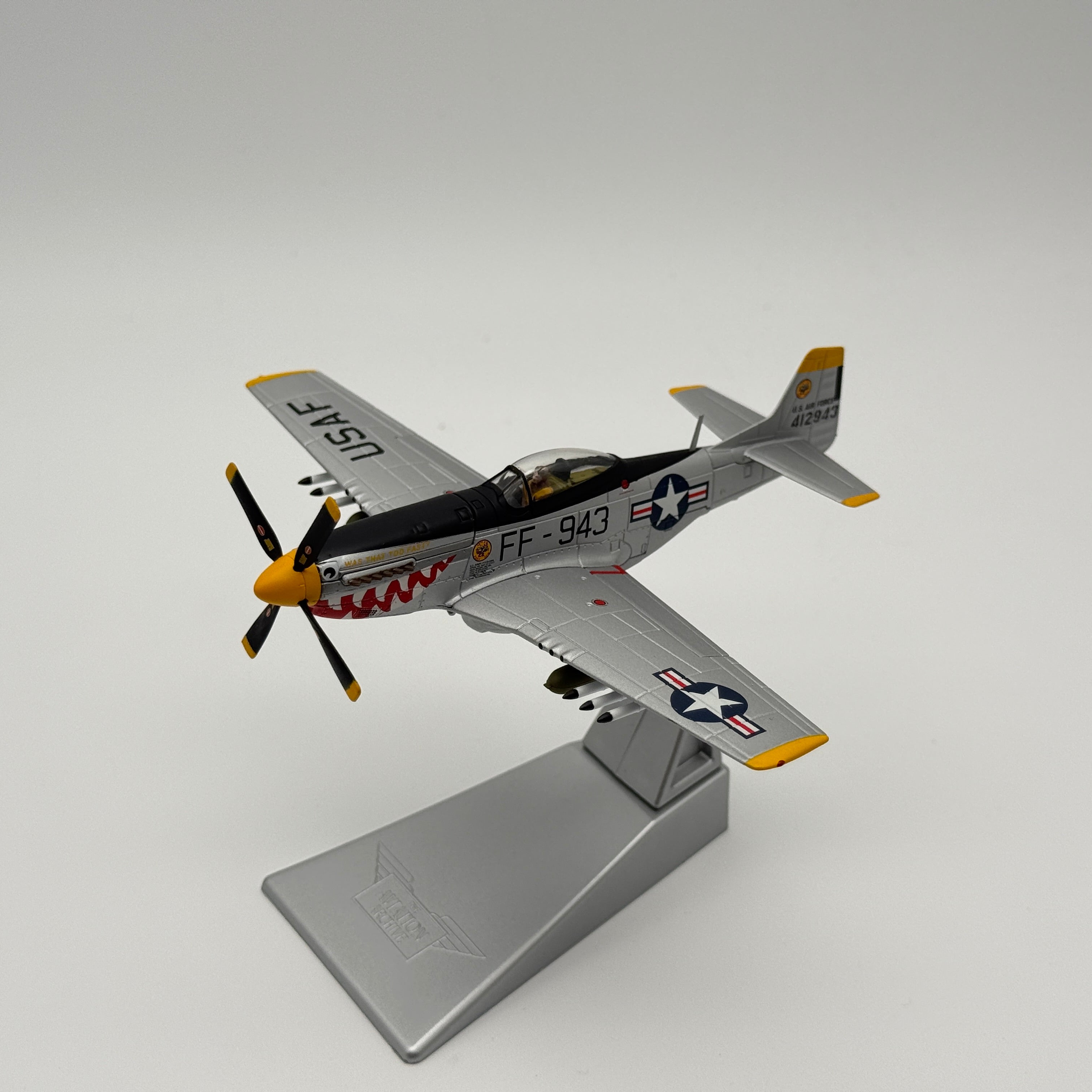 Corgi AA27702 1:72 F-51D Mustang USAF 18th FBG 'Was that too fast?' 1951