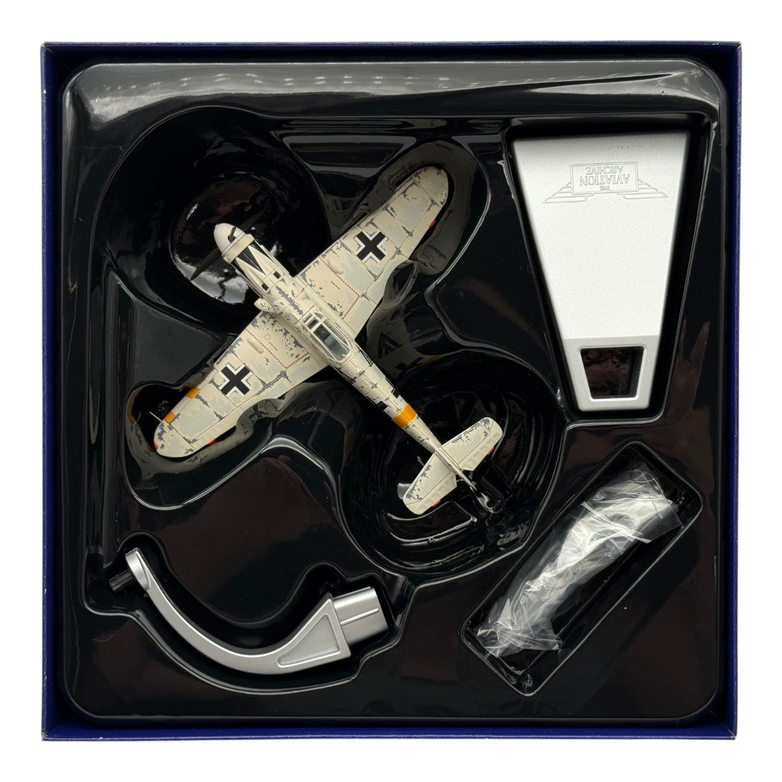 Corgi AA27101 1:72 Messerschmitt Bf 109G Luftwaffe 1./JG 53 Erich Hartmann 1945