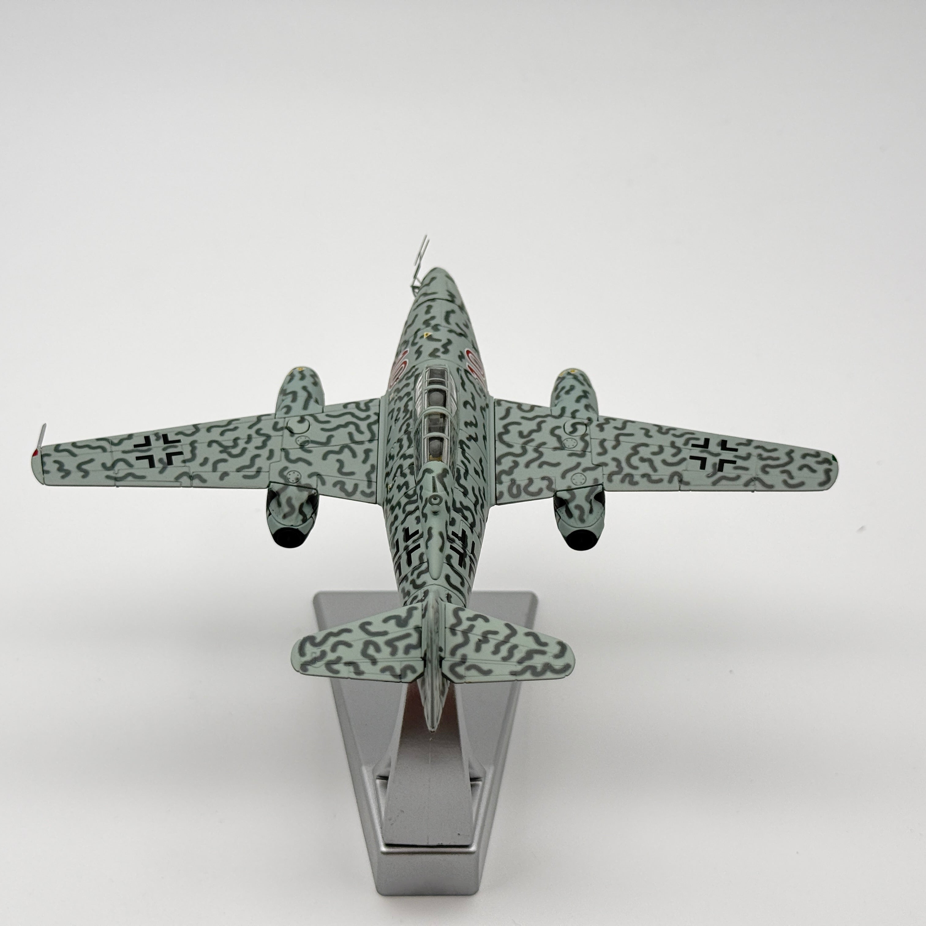 Corgi AA35709 1:72 Messerschmitt Me 262B Luftwaffe 10./NJG 11 Kurt Welter Red 10