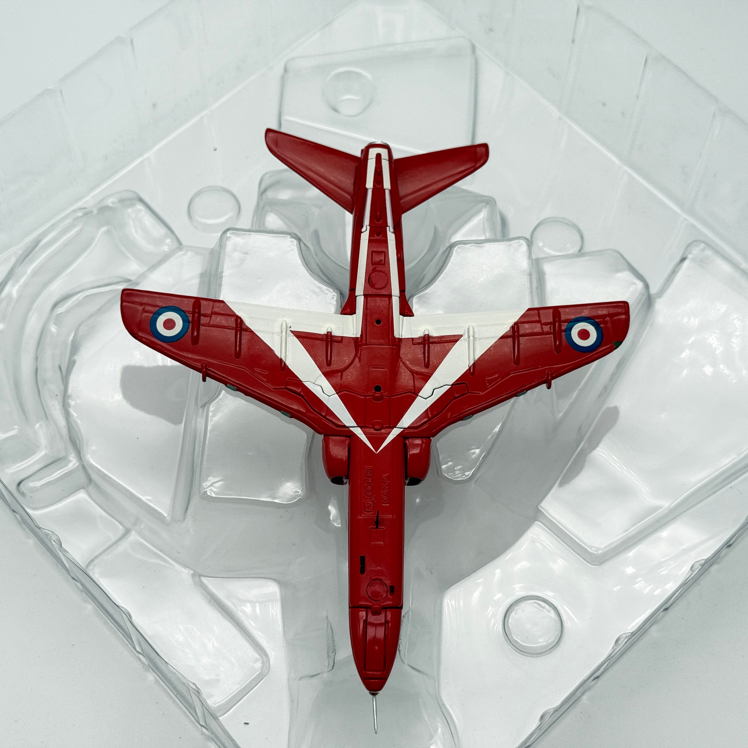 Corgi AA36011 1:72 BAE Hawk T.Mk 1 RAF Red Arrows 50th Season 2014