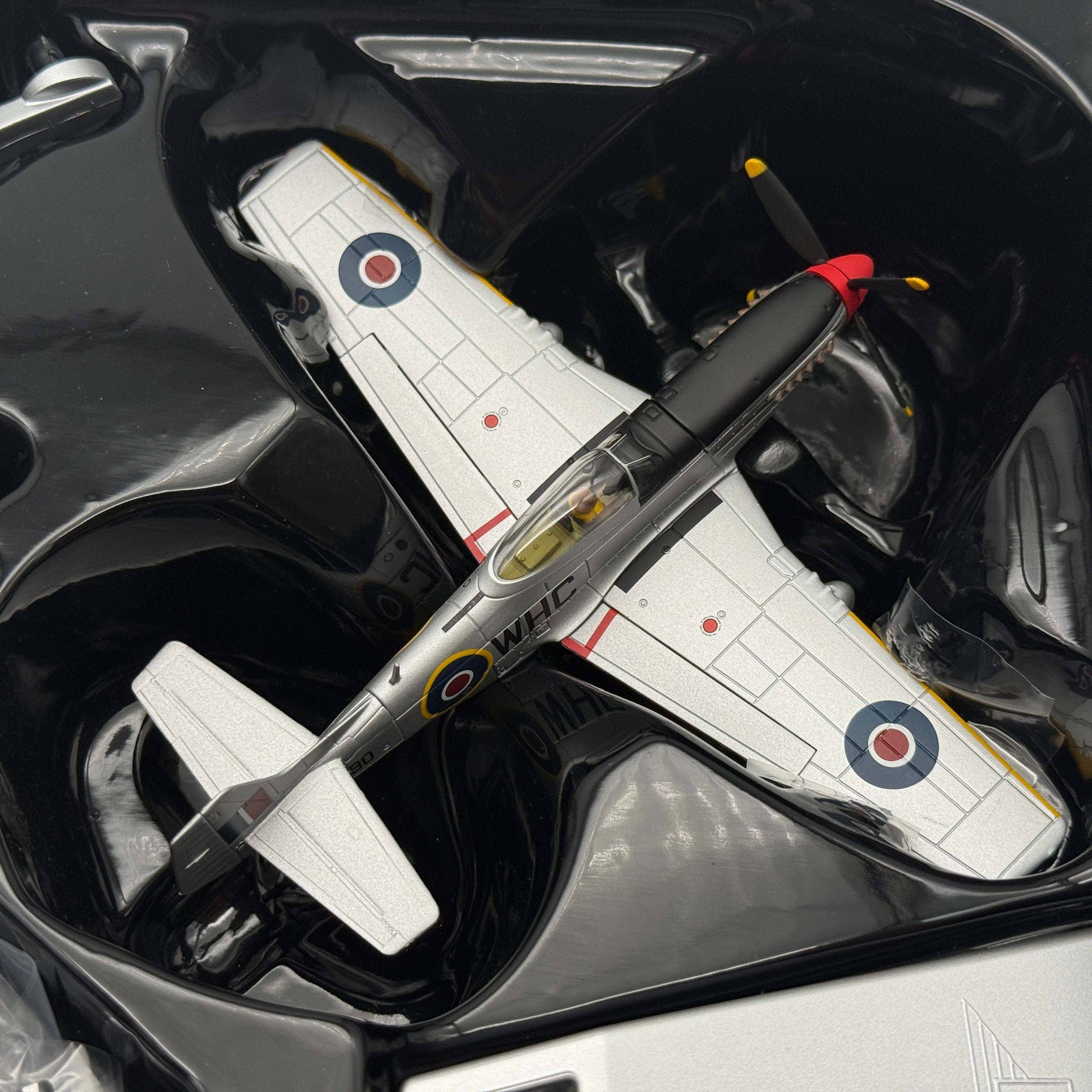 Corgi AA27703 1:72 Mustang Mk IV RAF No.150 Wing Werner Christie 1945