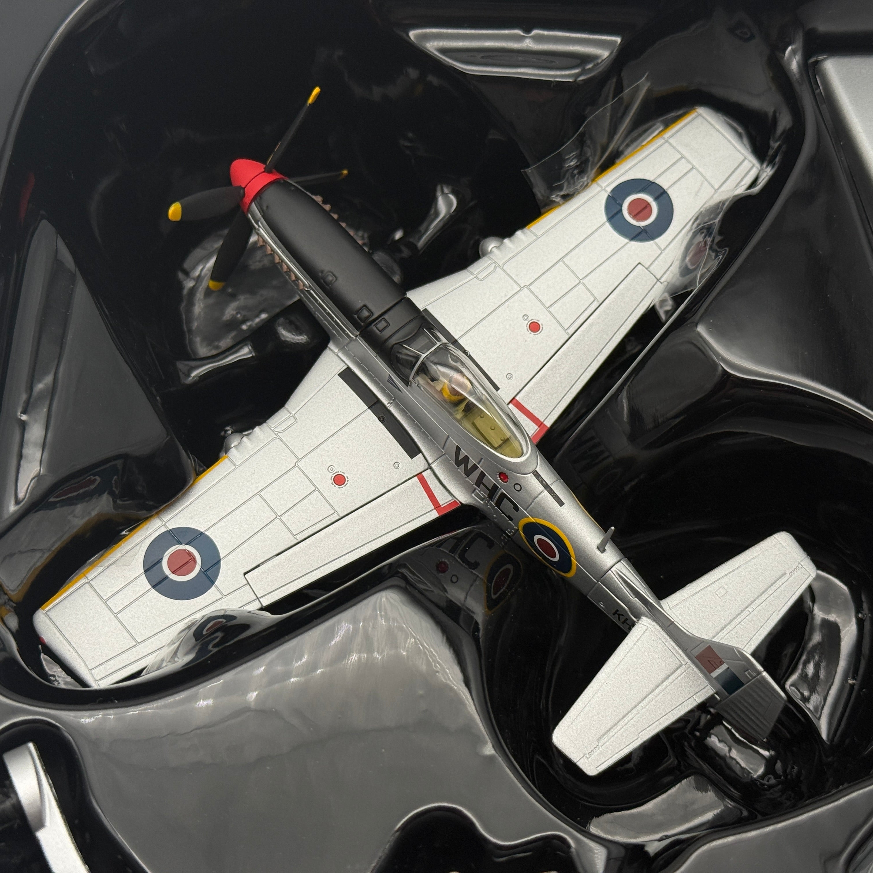 Corgi AA27703 1:72 Mustang Mk IV RAF No.150 Wing Werner Christie 1945