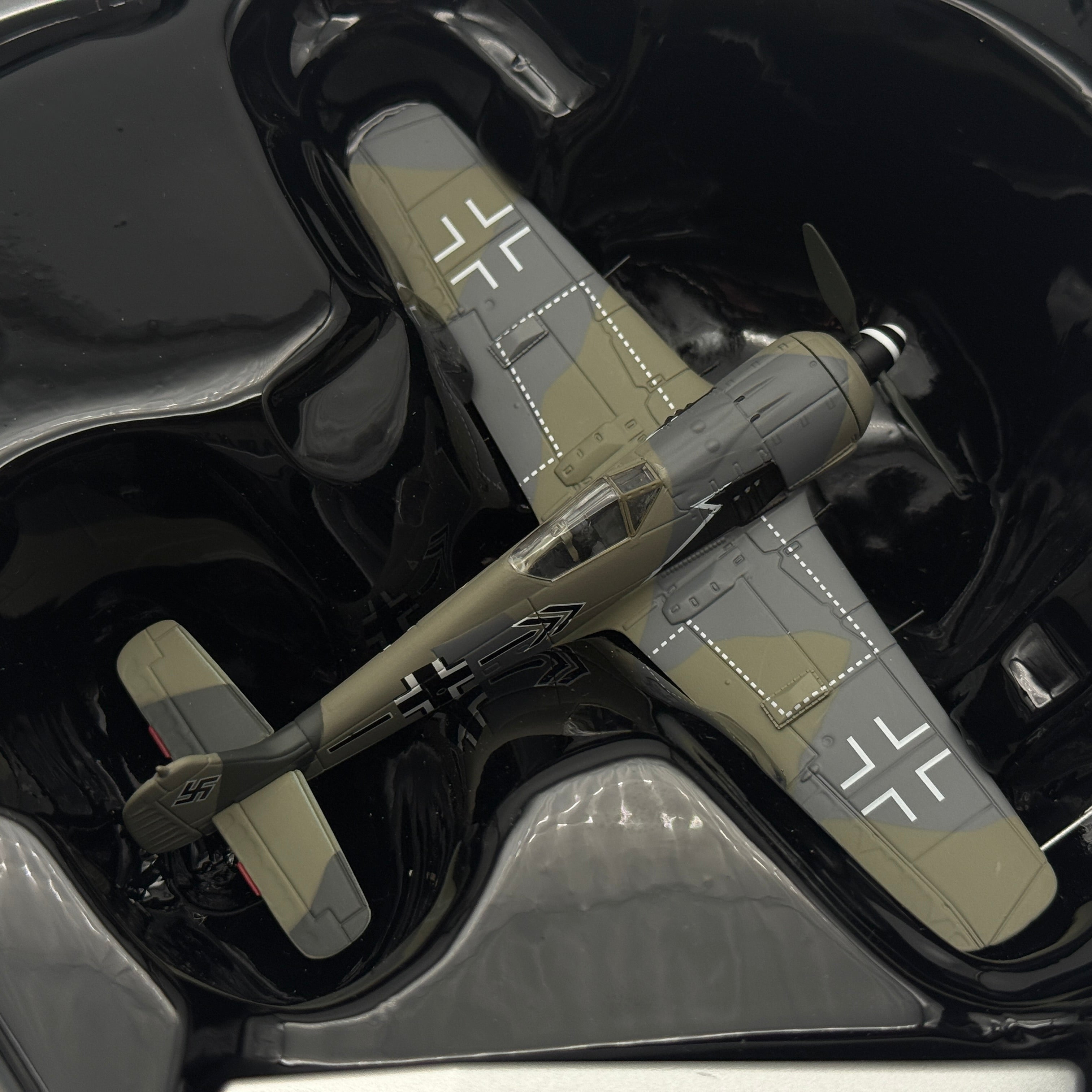Corgi AA34315 1:72 Focke-Wulf Fw 190A Luftwaffe JG 2 Kurt Buhligen France 1944