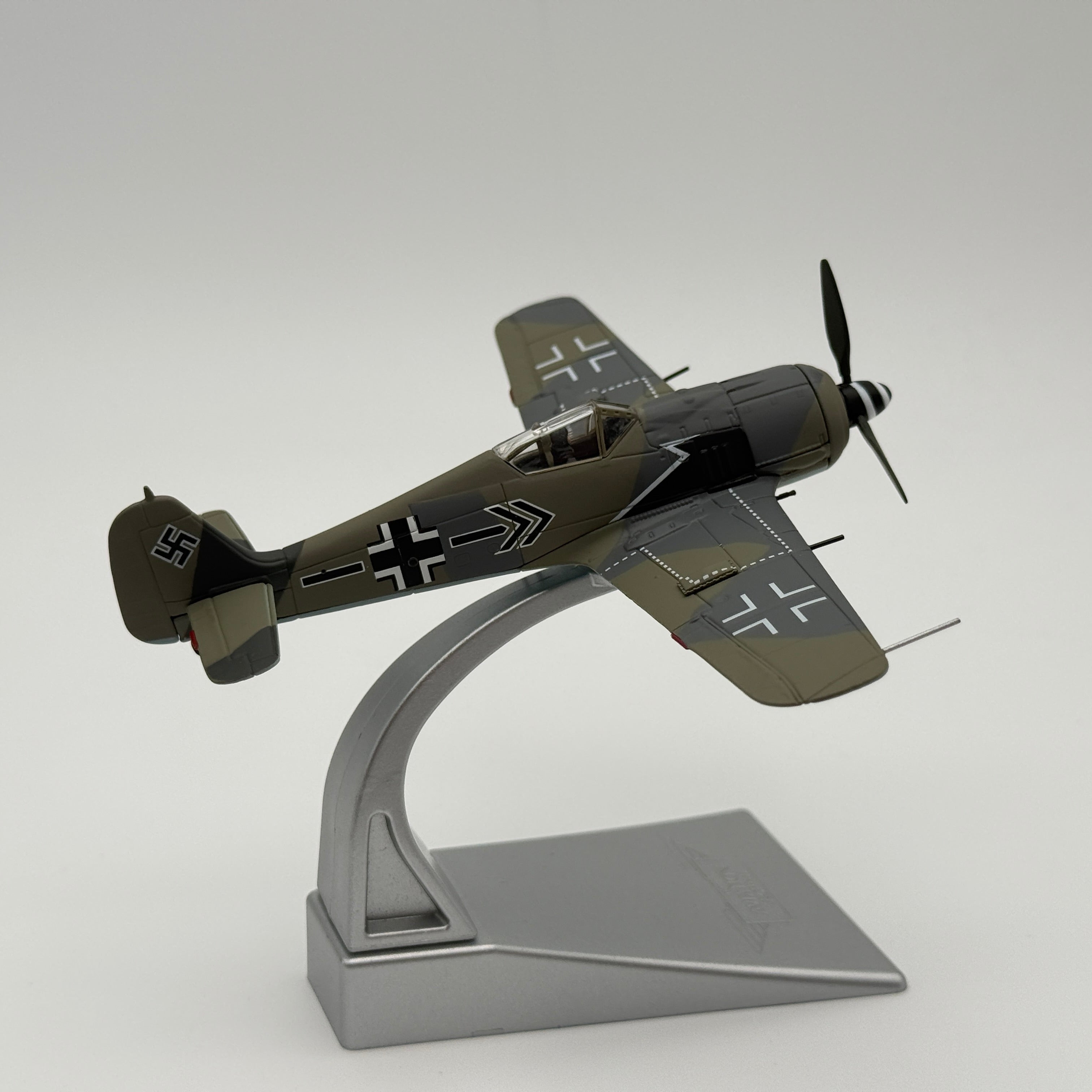 Corgi AA34315 1:72 Focke-Wulf Fw 190A Luftwaffe JG 2 Kurt Buhligen France 1944