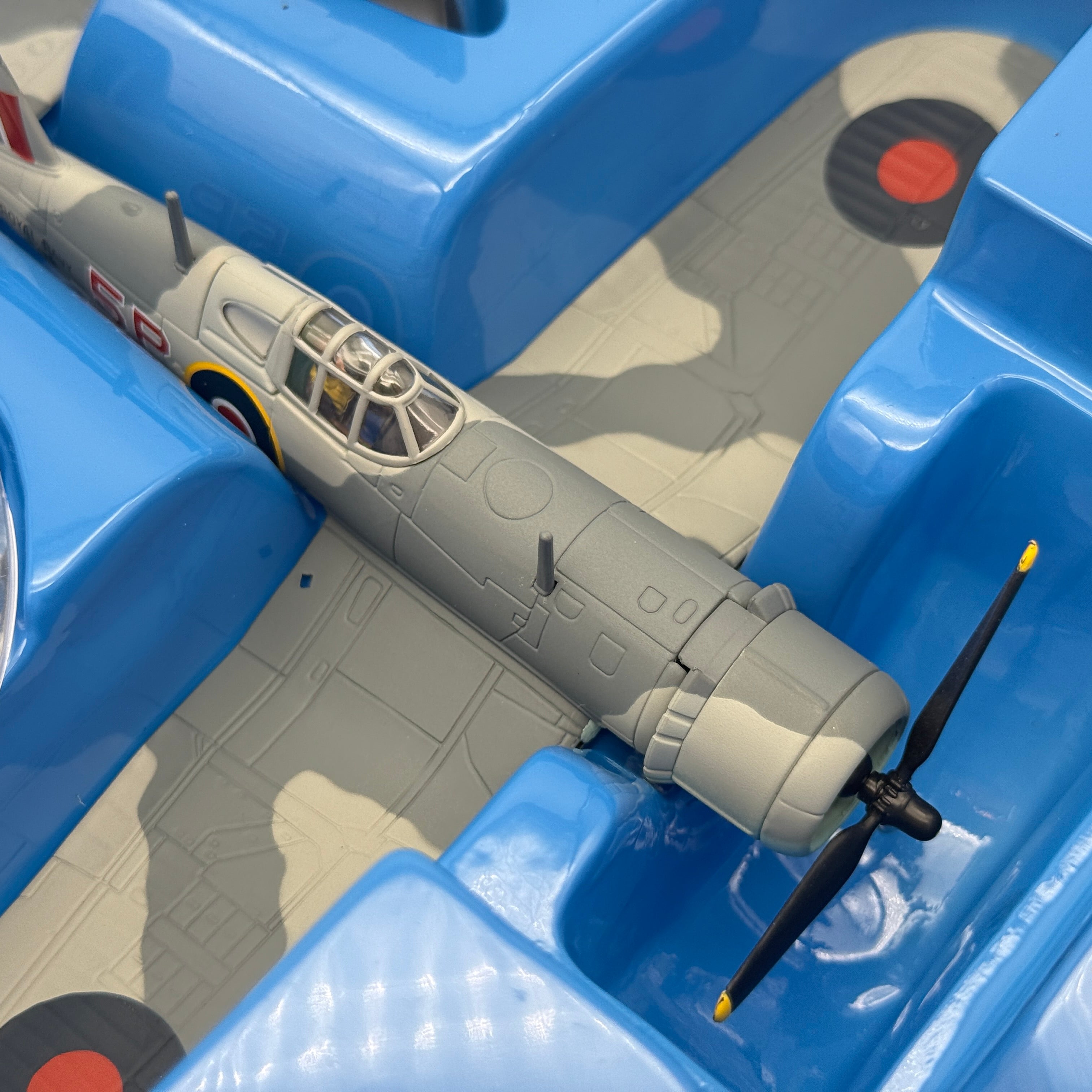 Corgi AA33003 1:72 Vought F4U Corsair RNFAA No.1835 NAS Brunswick 1943