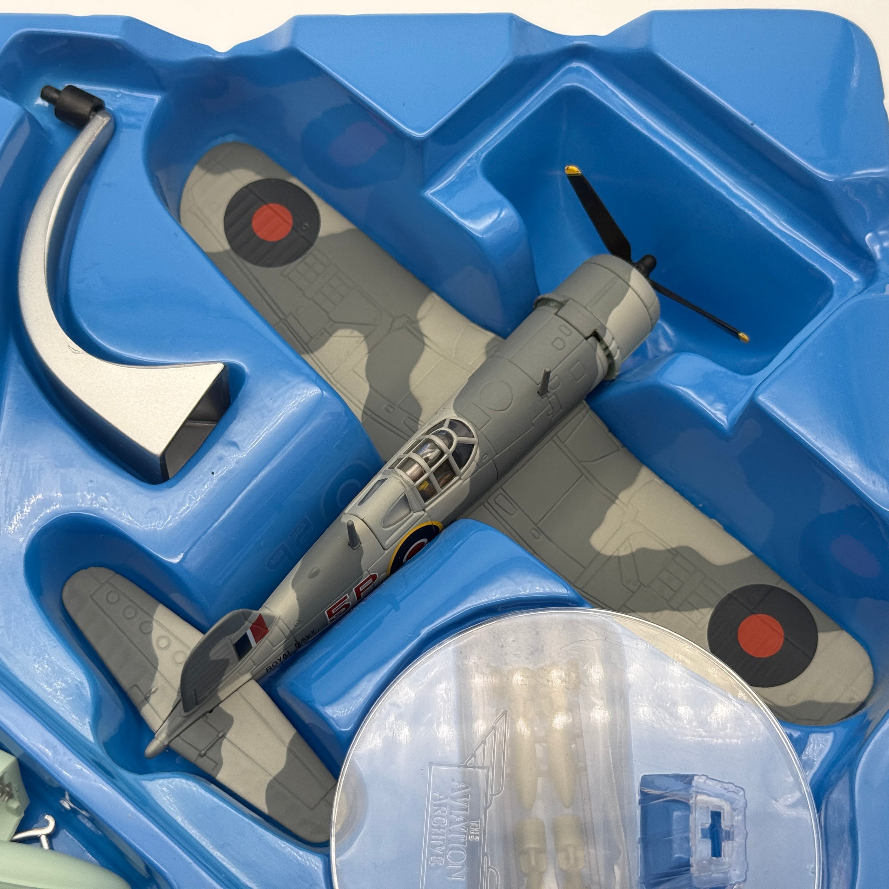 Corgi AA33003 1:72 Vought F4U Corsair RNFAA No.1835 NAS Brunswick 1943