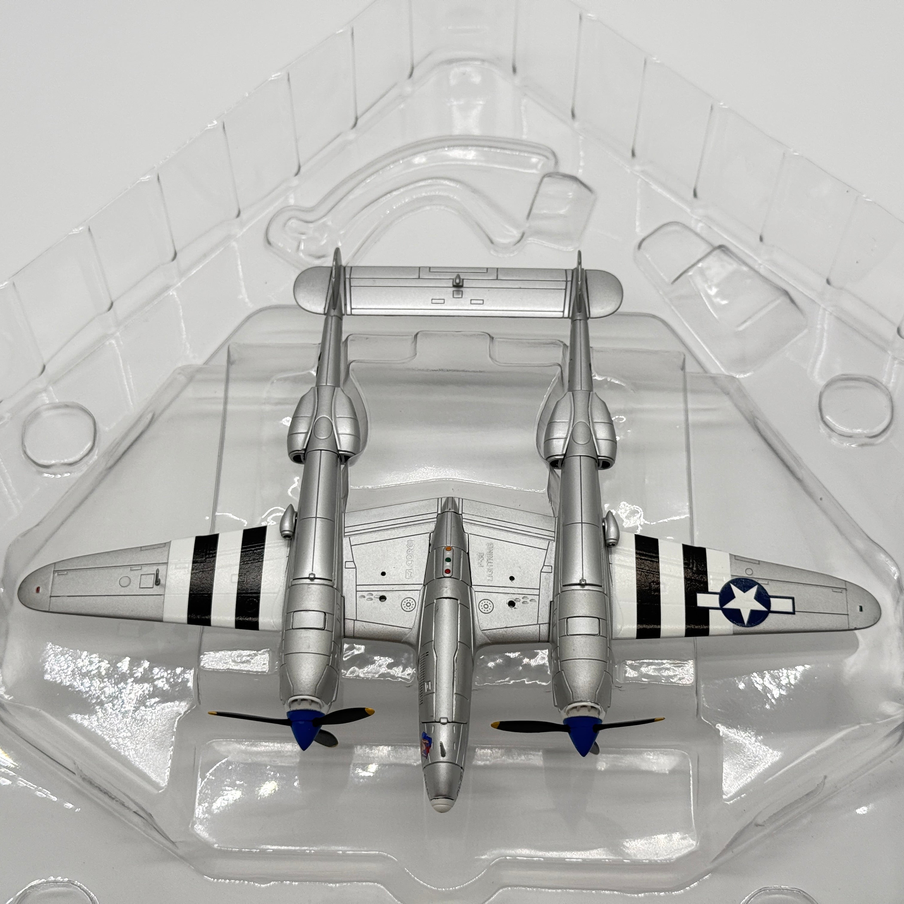 Corgi AA36613 1:72 Lockheed P-38J Lightning USAAF 367th FG Scrapiron IV 1944