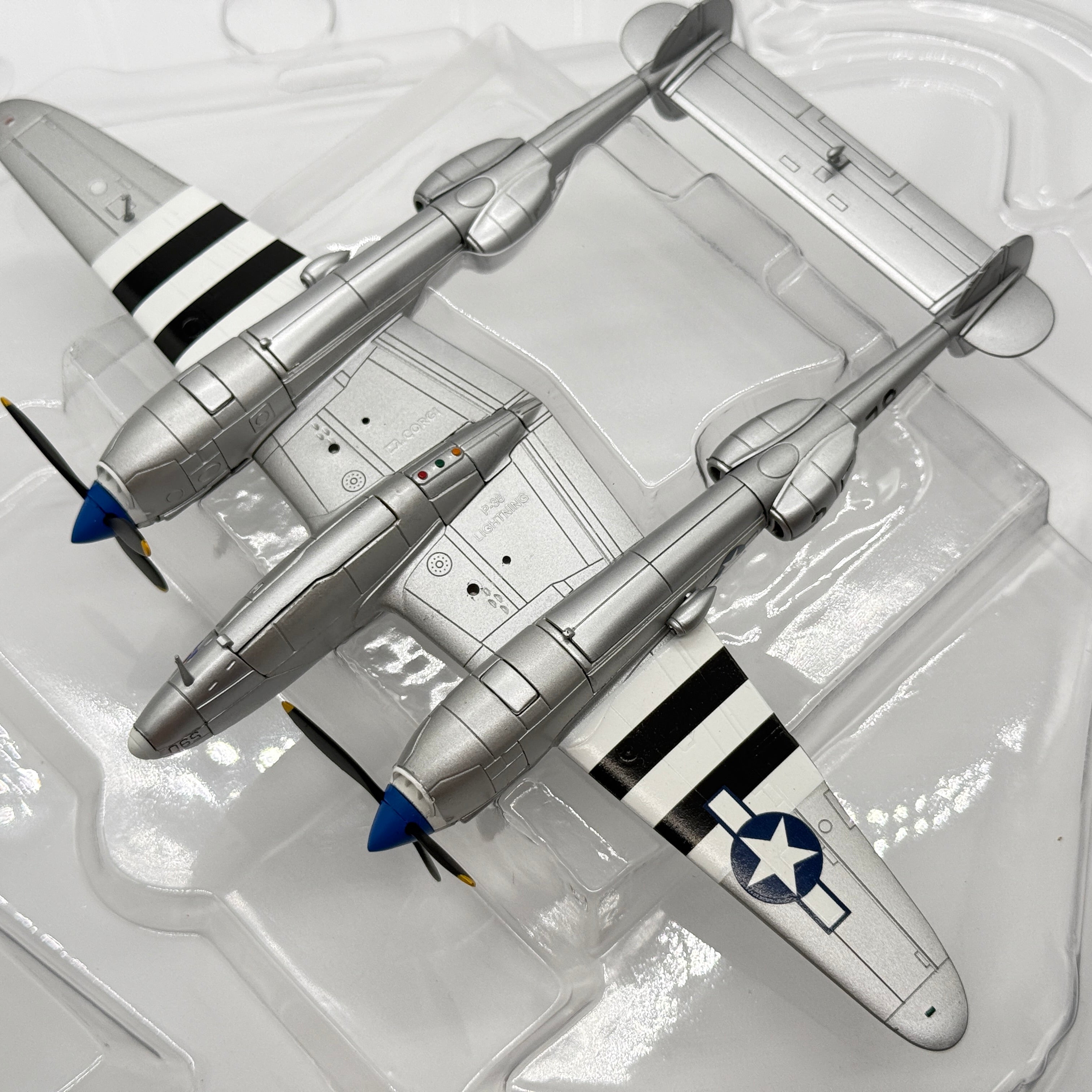 Corgi AA36613 1:72 Lockheed P-38J Lightning USAAF 367th FG Scrapiron IV 1944