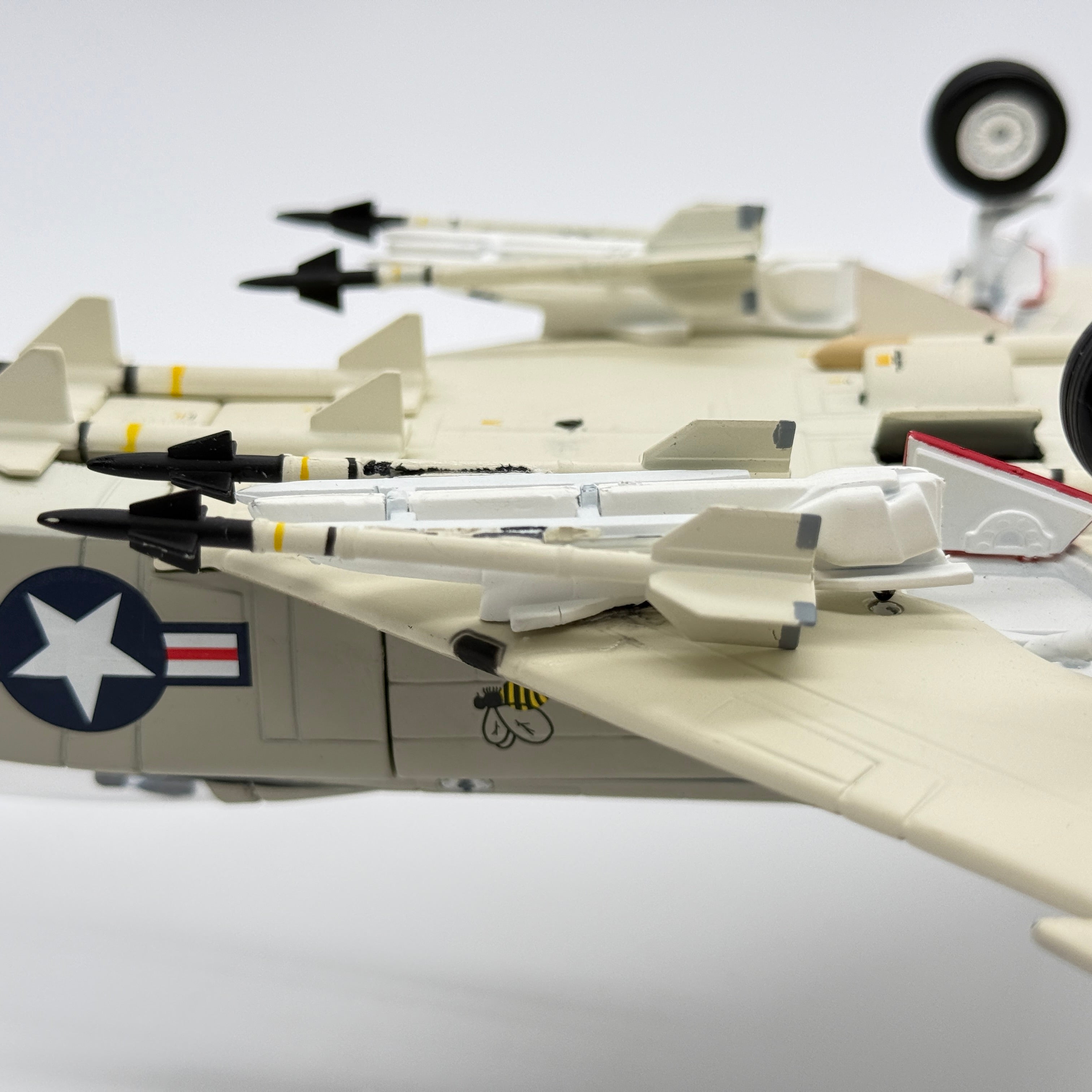 Franklin Mint B11B553 1:48 F-4 Phantom USN VF-96 Fighting Falcons *ISSUES*