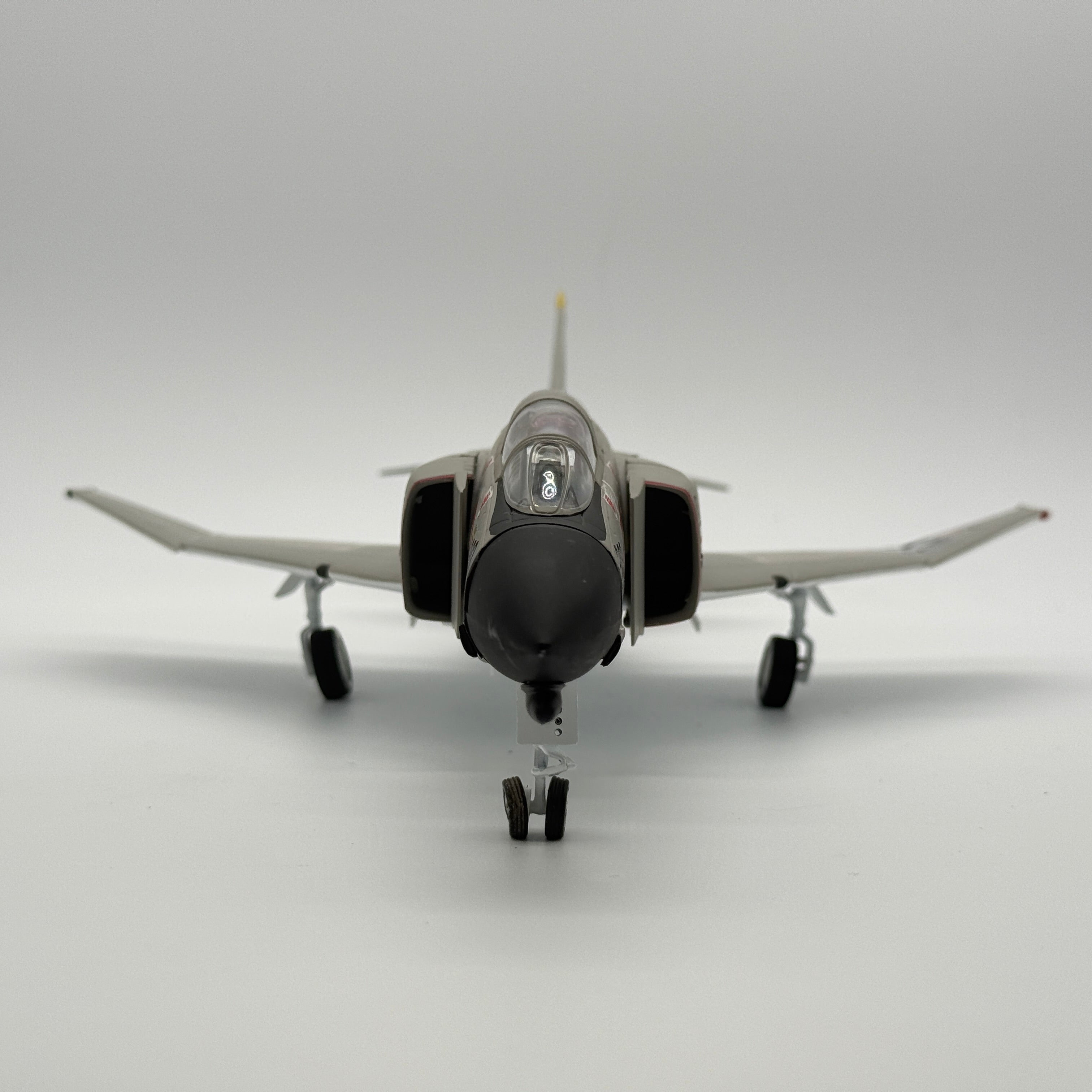 Franklin Mint Armour B11B588 1:48 F-4 Phantom USN VF-84 Jolly Rogers *ISSUES*