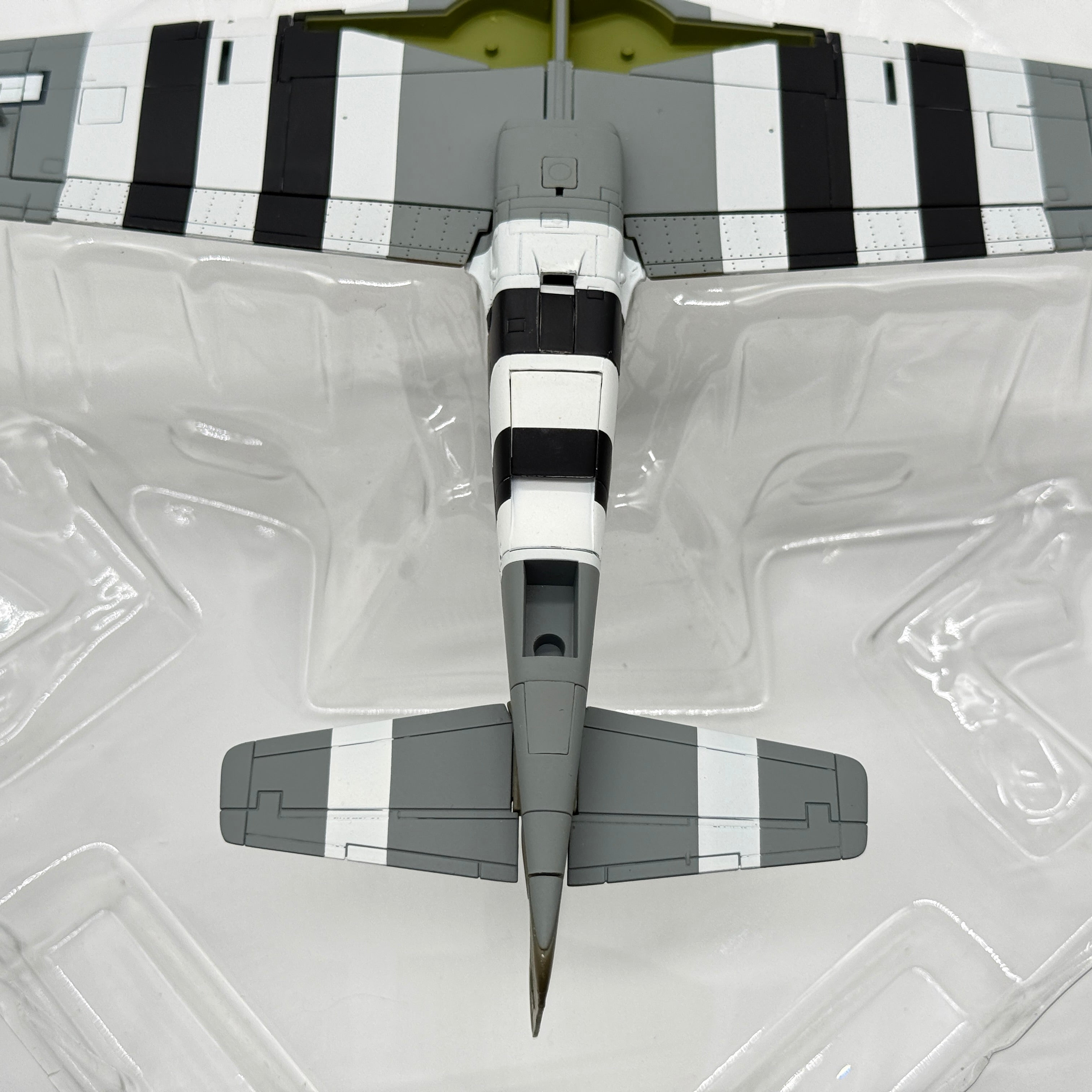 Hobby Master HA8503B 1:48 P-51B Mustang USAAF 357th FG Old Crow Bud Anderson