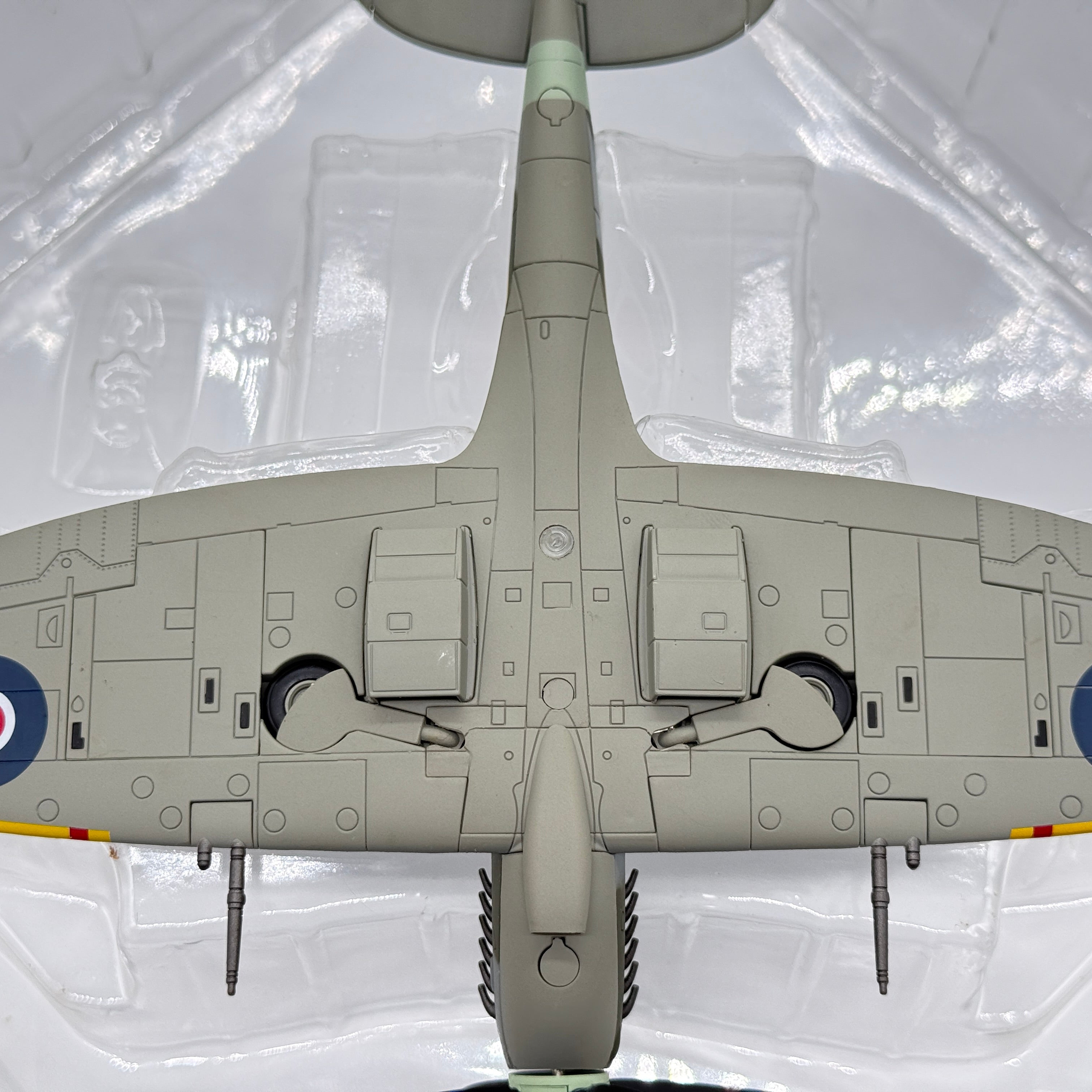 Hobby Master HA8305 1:48 Supermarine Spitfire Mk IX RAF No.312 Czech Sqn Otto Smik 1944