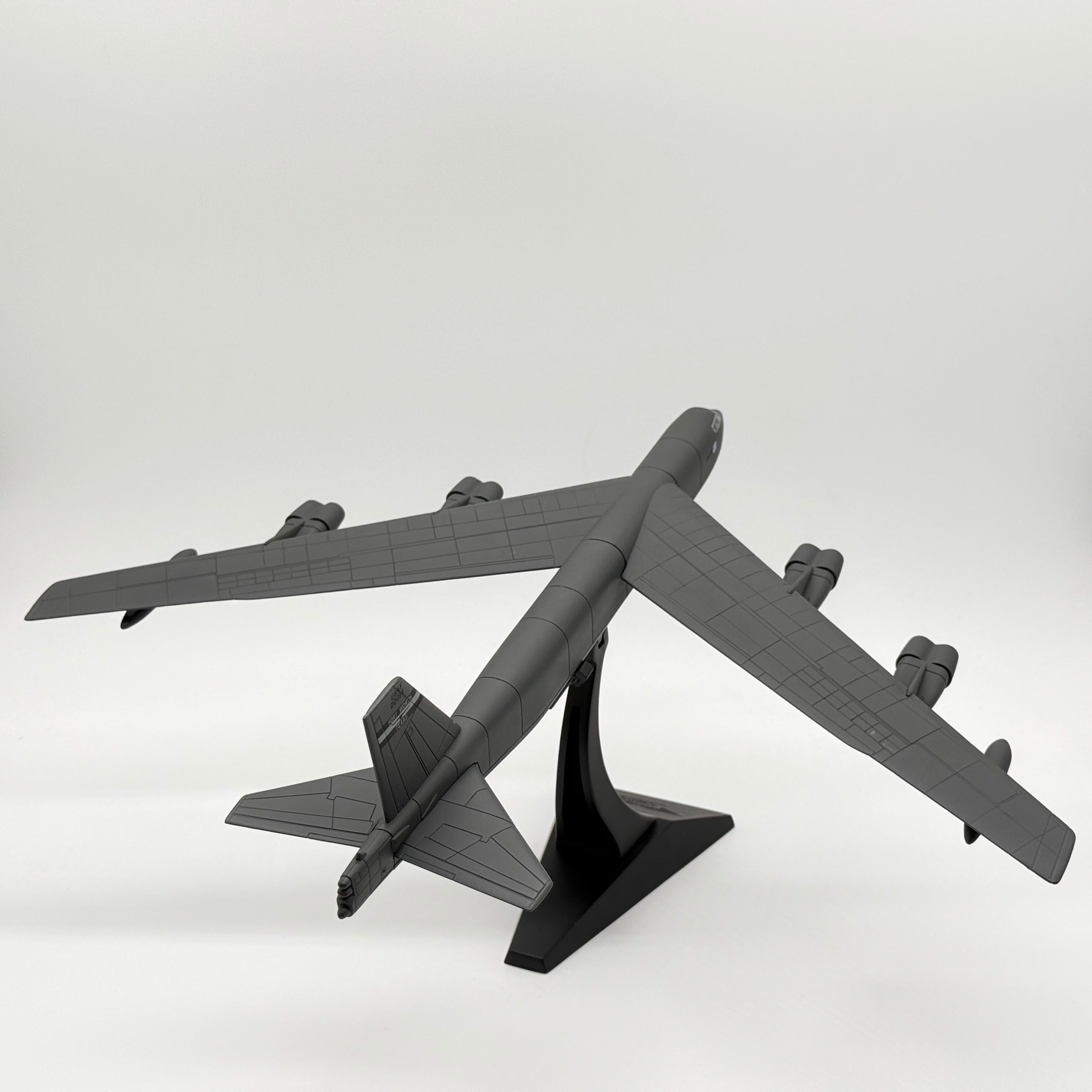 Corgi US33508 1:144 Boeing B-52H Stratofortress USAF SAC 7th BW 1990