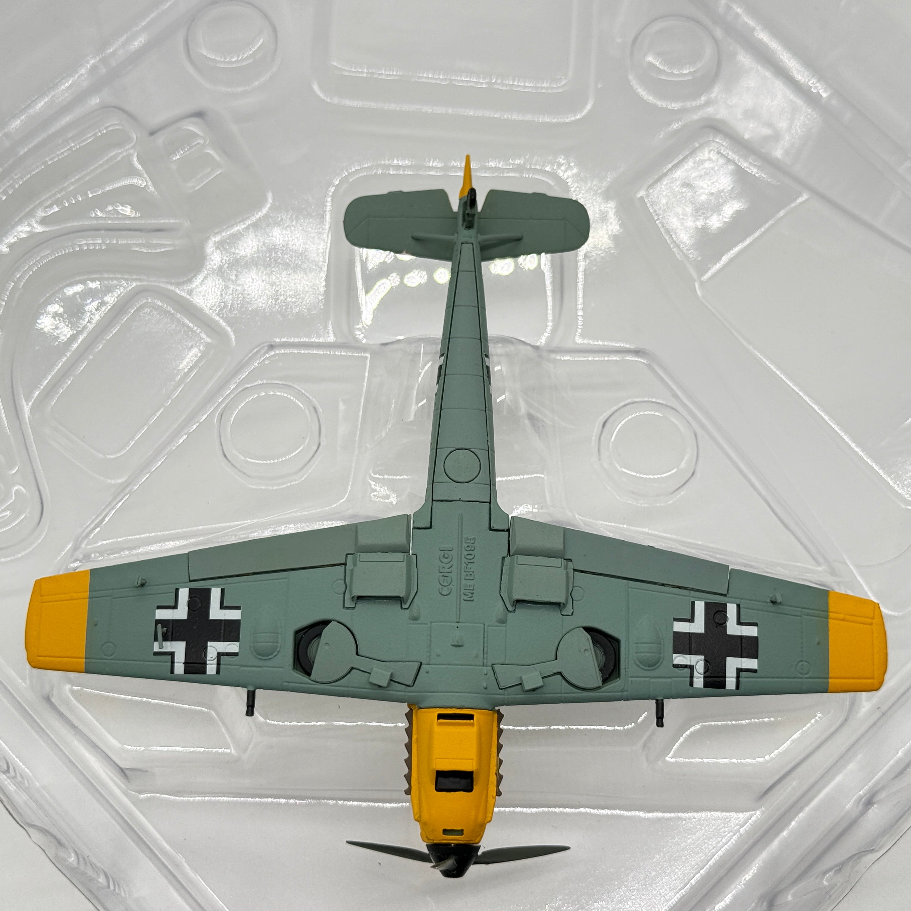 Corgi AA28003 1:72 Messerschmitt Bf 109E-4 Luftwaffe 1.(J)/LG 2 White 14 Marseille 1940