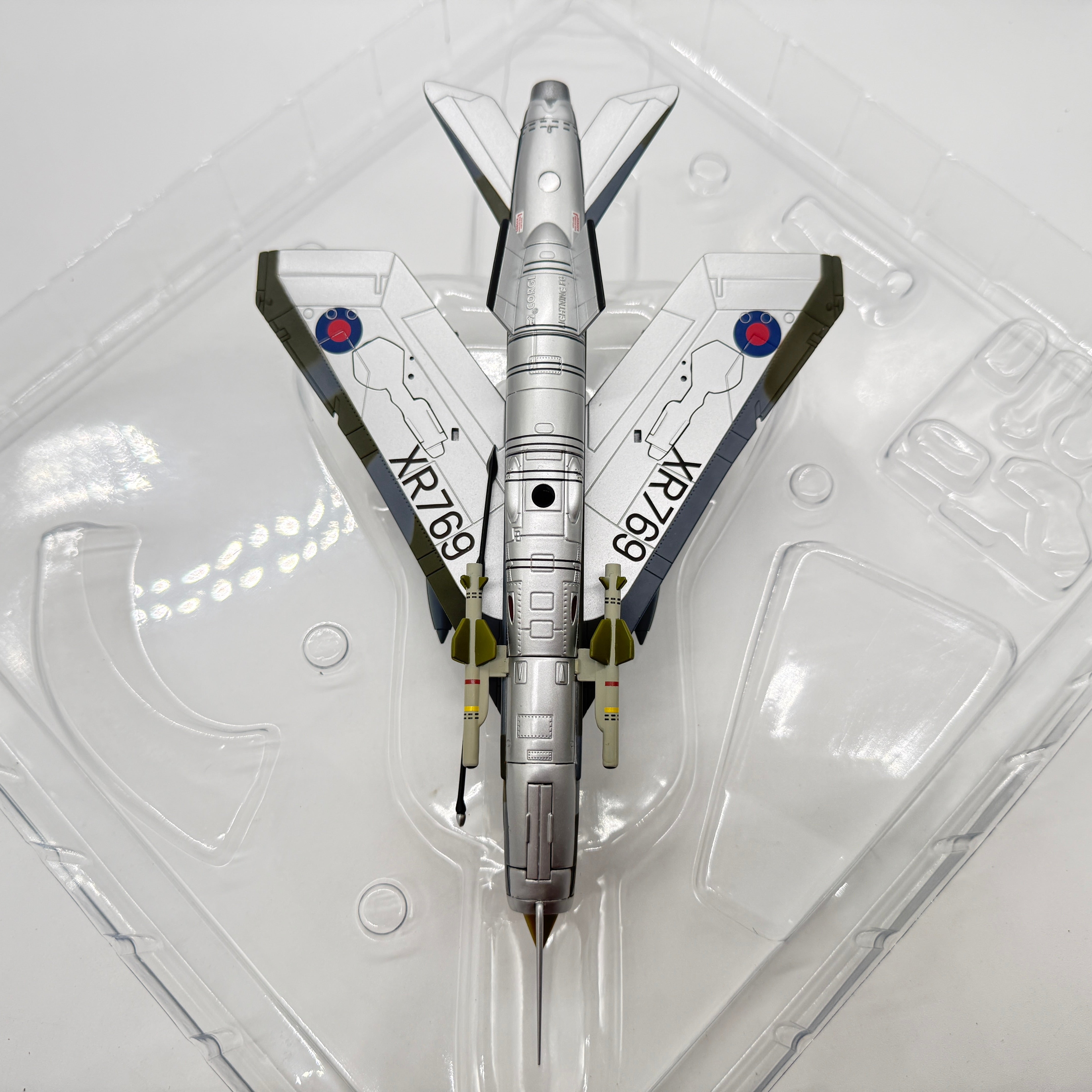 Corgi AA32310 1:72 English Electric Lightning F.Mk 6 RAF No.11 Sqn XR769 RAF Binbrook 1983