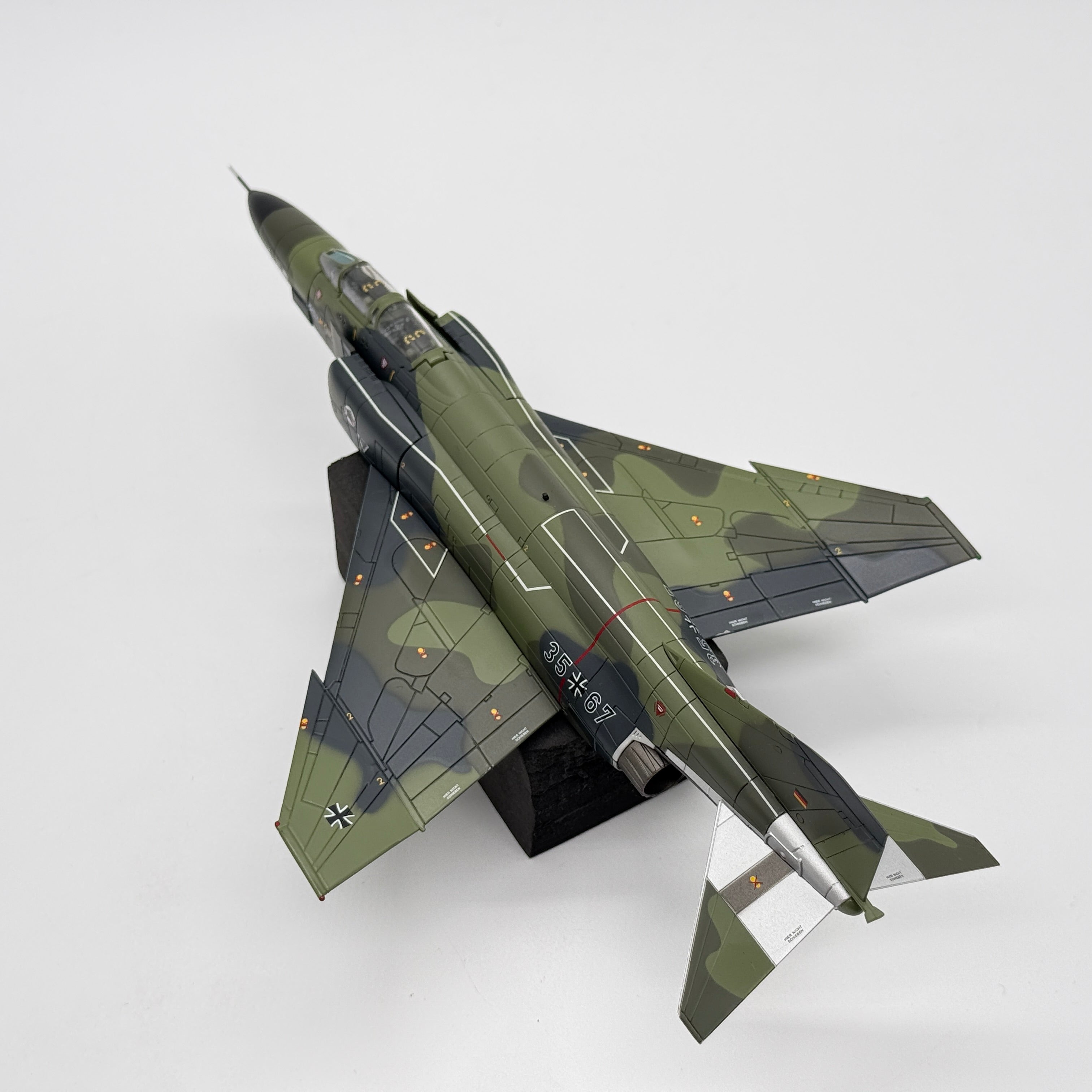 Hobby Master HA19050 1:72 McDonnell Douglas RF-4E Phantom II Luftwaffe AufklG 52 35+67 Leck AB Germany 1992