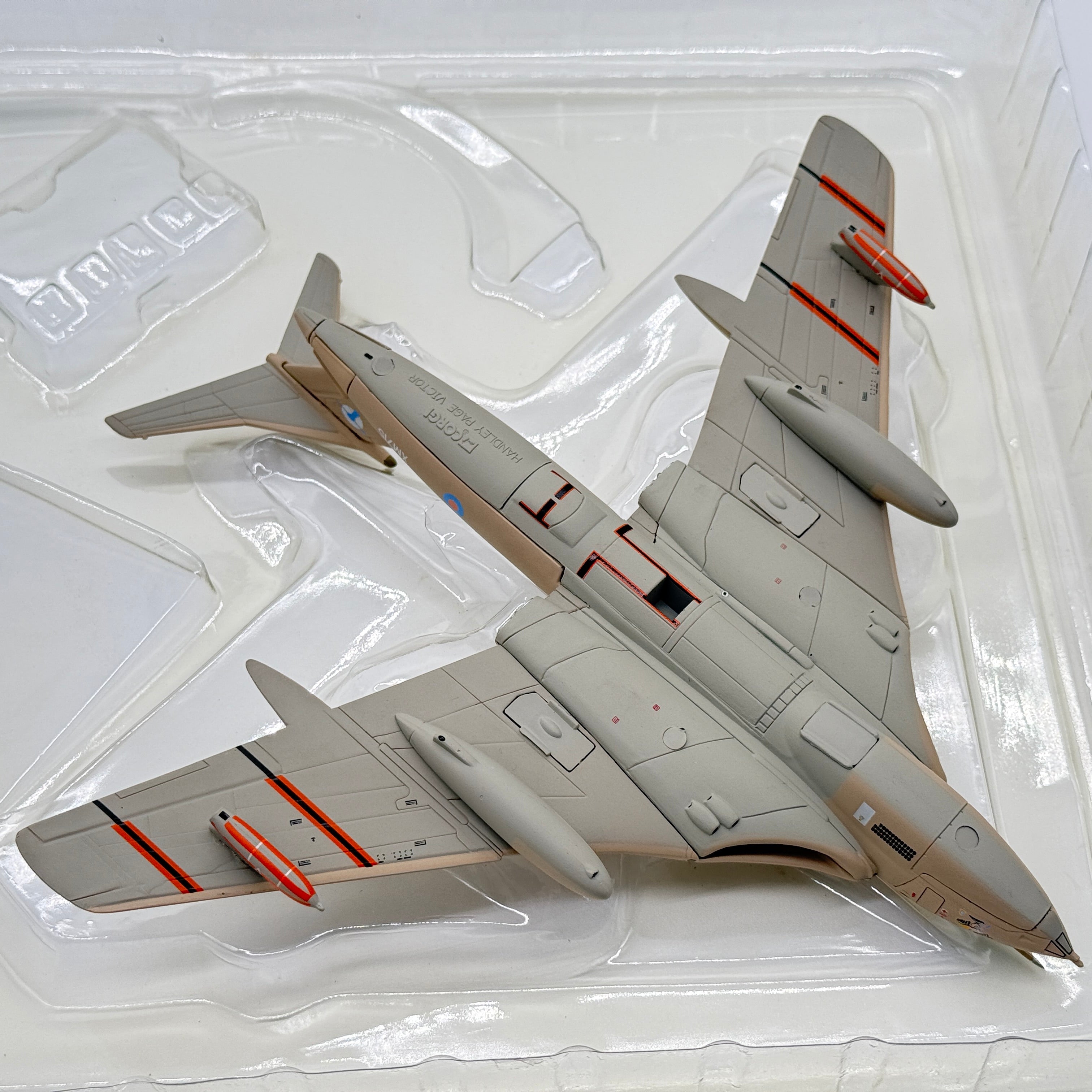 Corgi 48701 1:144 Handley Page Victor K.2 RAF No.55 Sqn XM715 Teasin' Tina Bahrain 1991