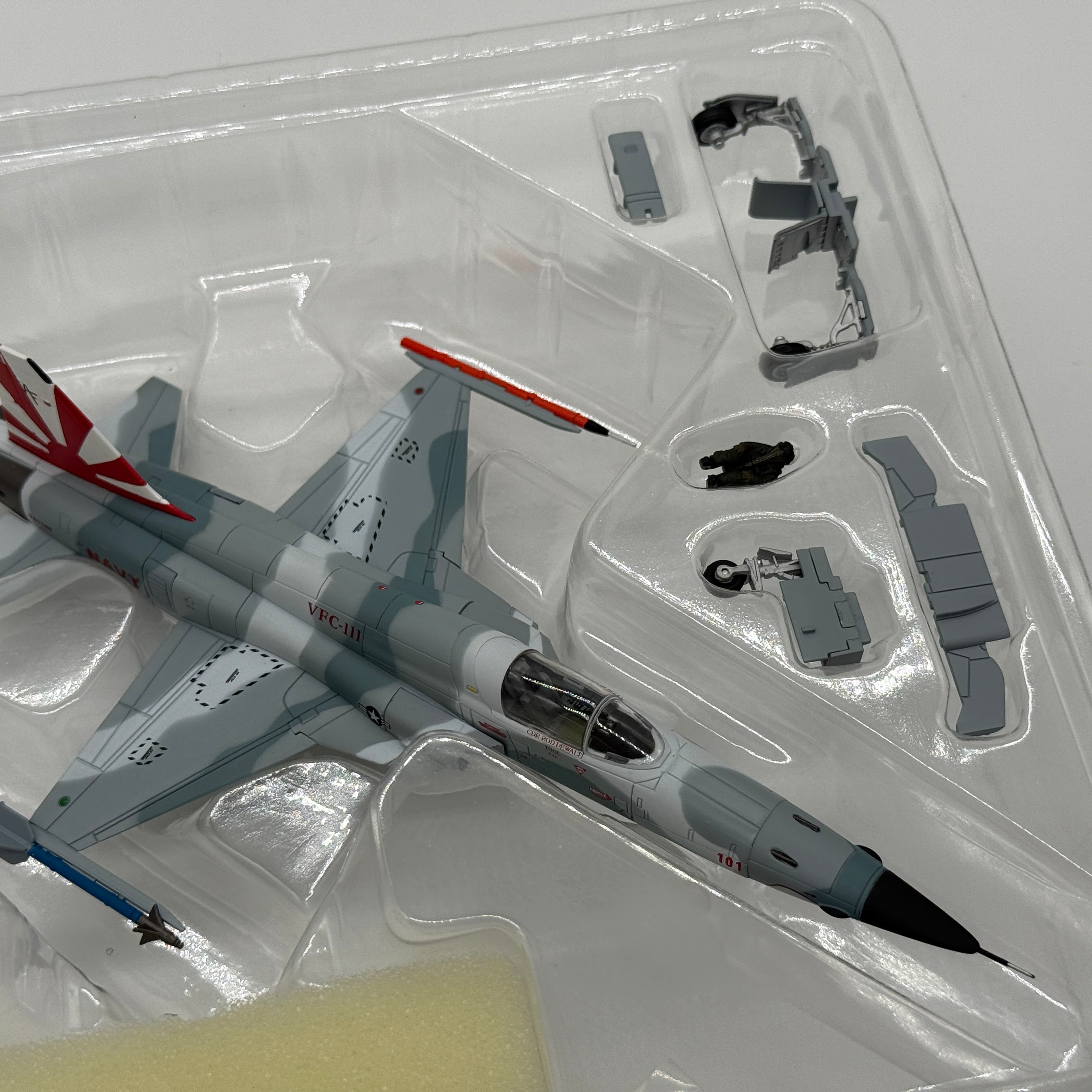 Hobby Master HA3301 1:72 Northrop F-5N Tiger II US Navy VFC-111 Sundowners NAS Key West