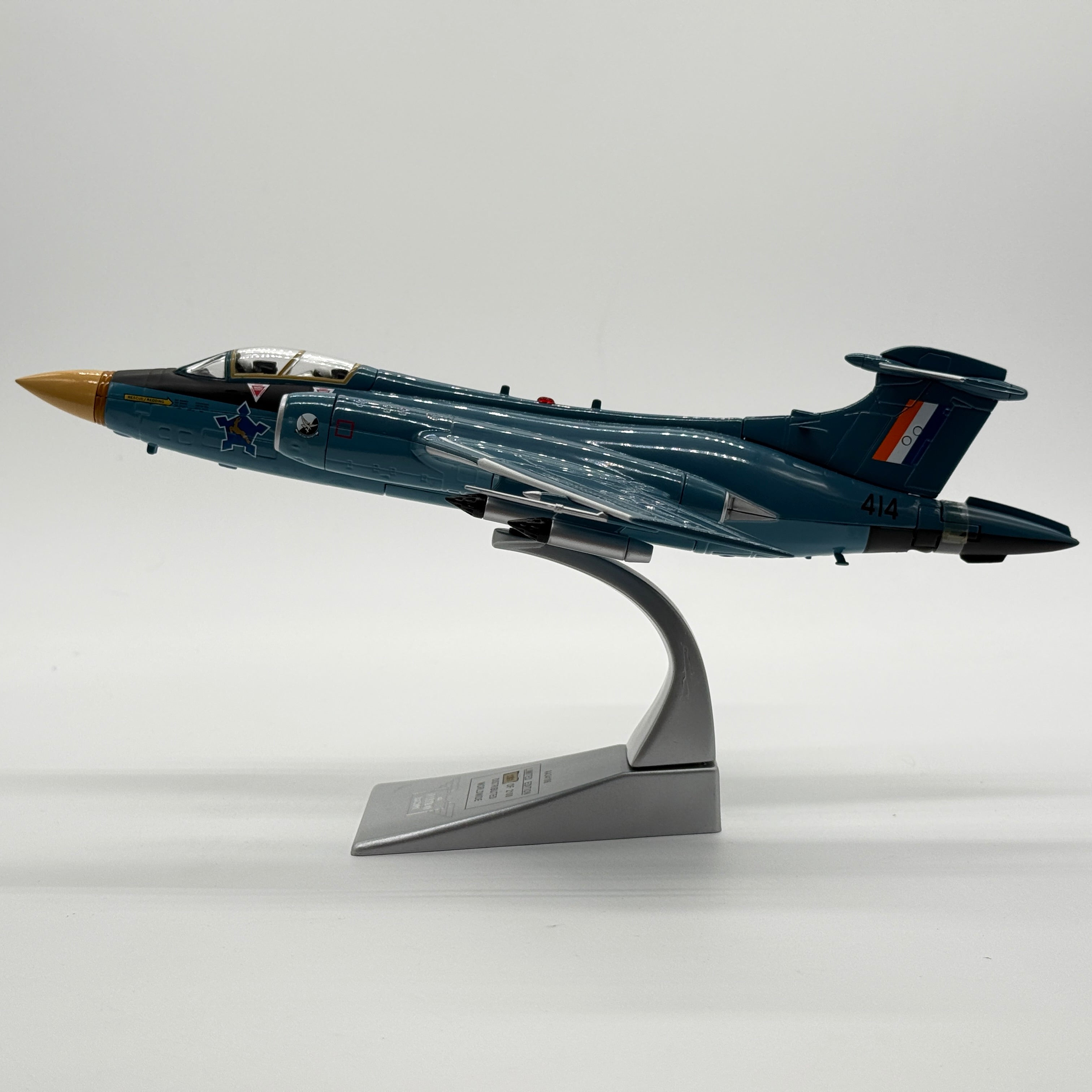 Corgi AA34106 1:72 Blackburn Buccaneer S.Mk 50 SAAF No.24 Sqn Waterkloof South Africa 1970