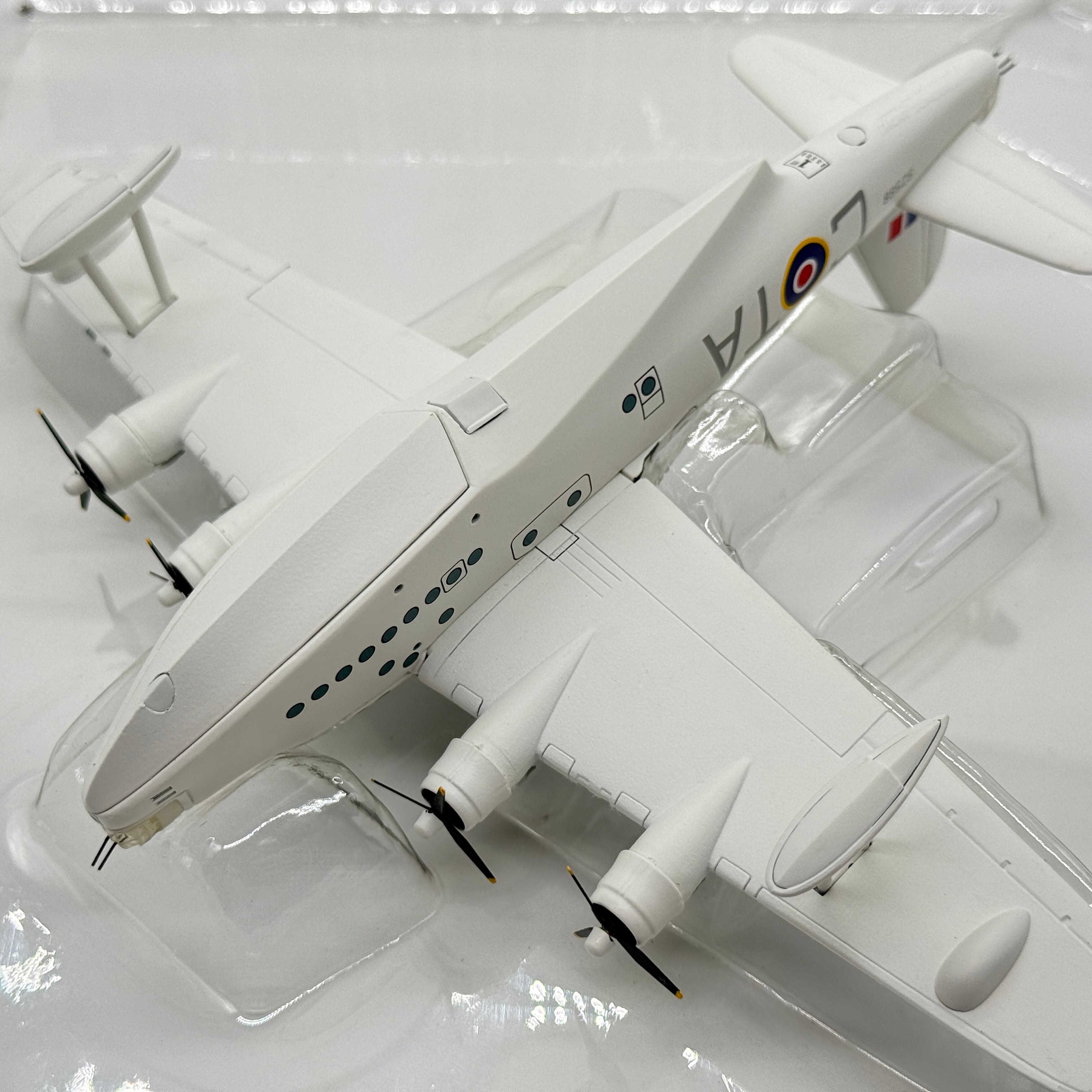 Corgi 48801 1:144 Short S.25 Sunderland V RAF Coastal Command First Issue