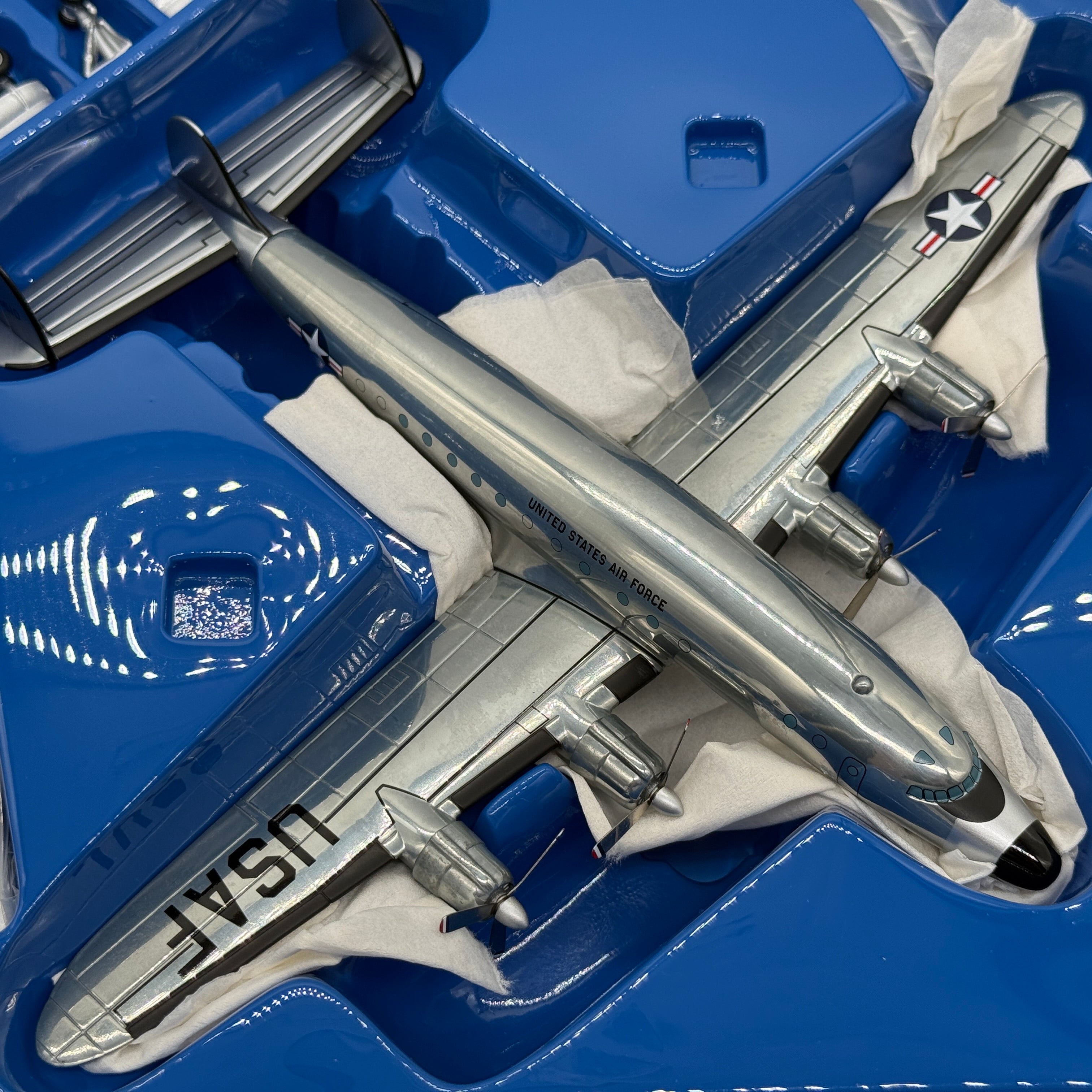 Corgi AA30402 1:144 Lockheed VC-121A Constellation 48-614 Columbine Dwight Eisenhower 1950