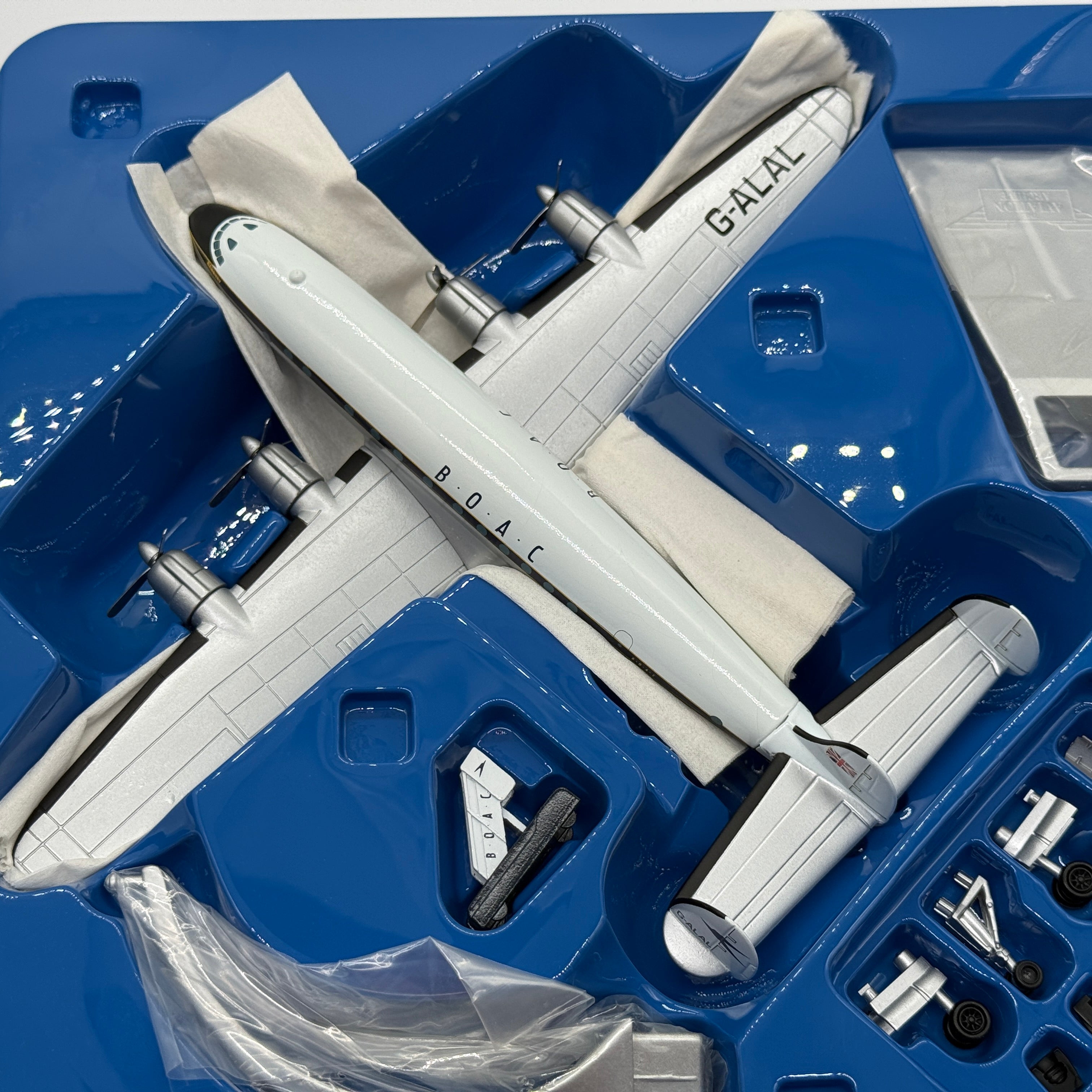 Corgi AA30401 1:144 Lockheed L-749 Constellation BOAC G-ALAL Banbury