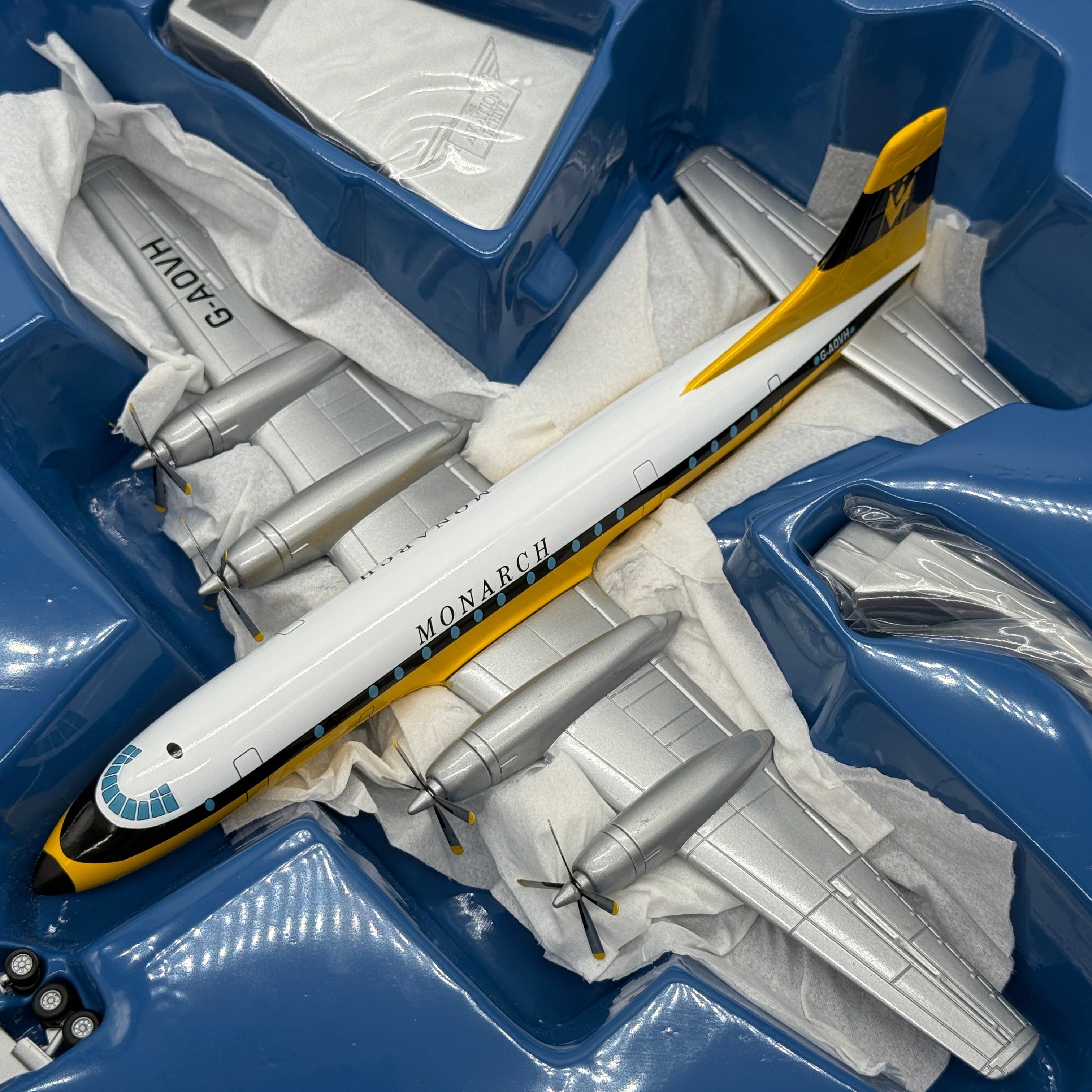 Corgi 48603 1:144 Bristol Britannia 312 Monarch Airlines G-AOVH