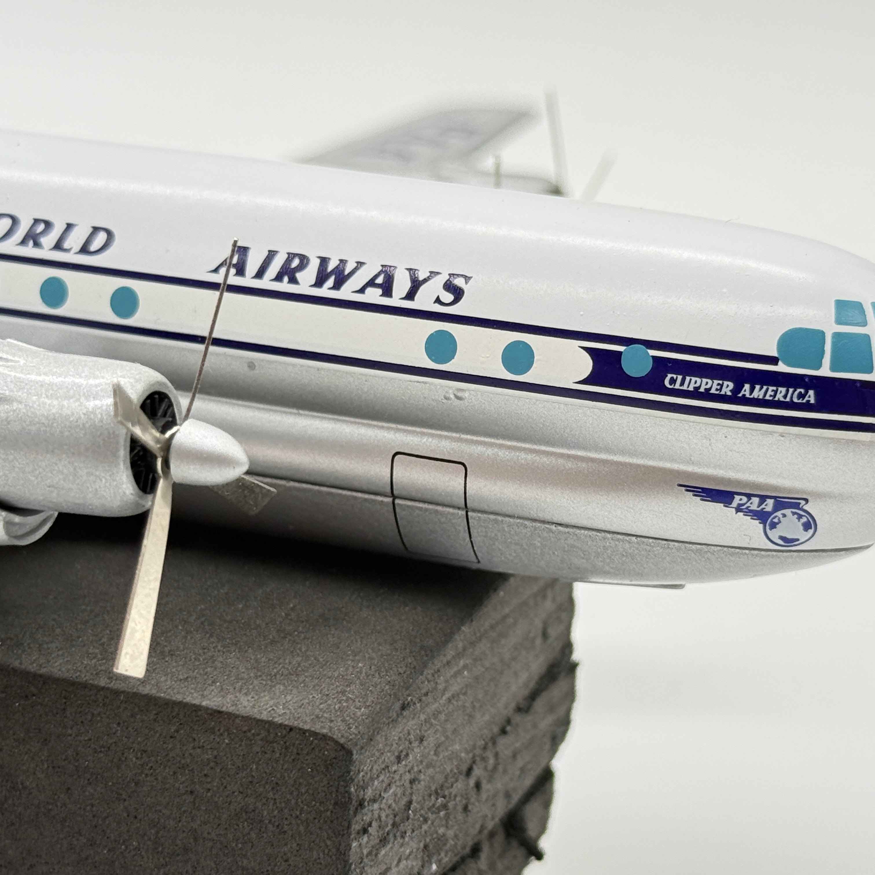Corgi 48101 1:144 Boeing 377 Stratocruiser Pan Am N1030V Clipper America