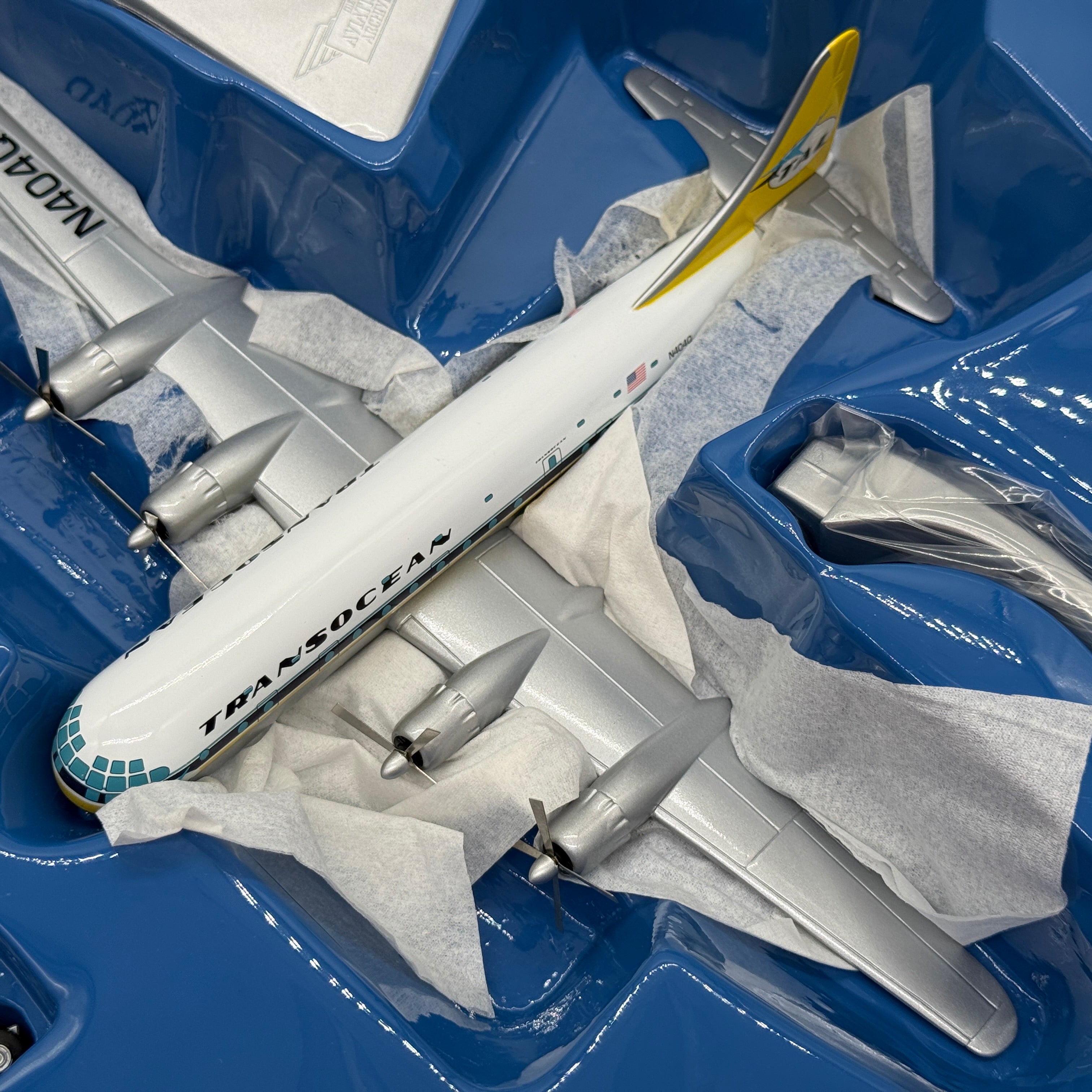 Corgi 48106 1:144 Boeing 377 Stratocruiser Transocean Airlines N404Q