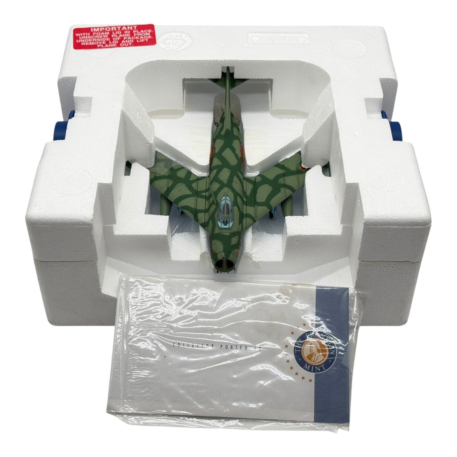 Franklin Mint B11E201 1:48 MiG-17F 3020 North Vietnamese Air Force Colonel Tomb Vietnam War