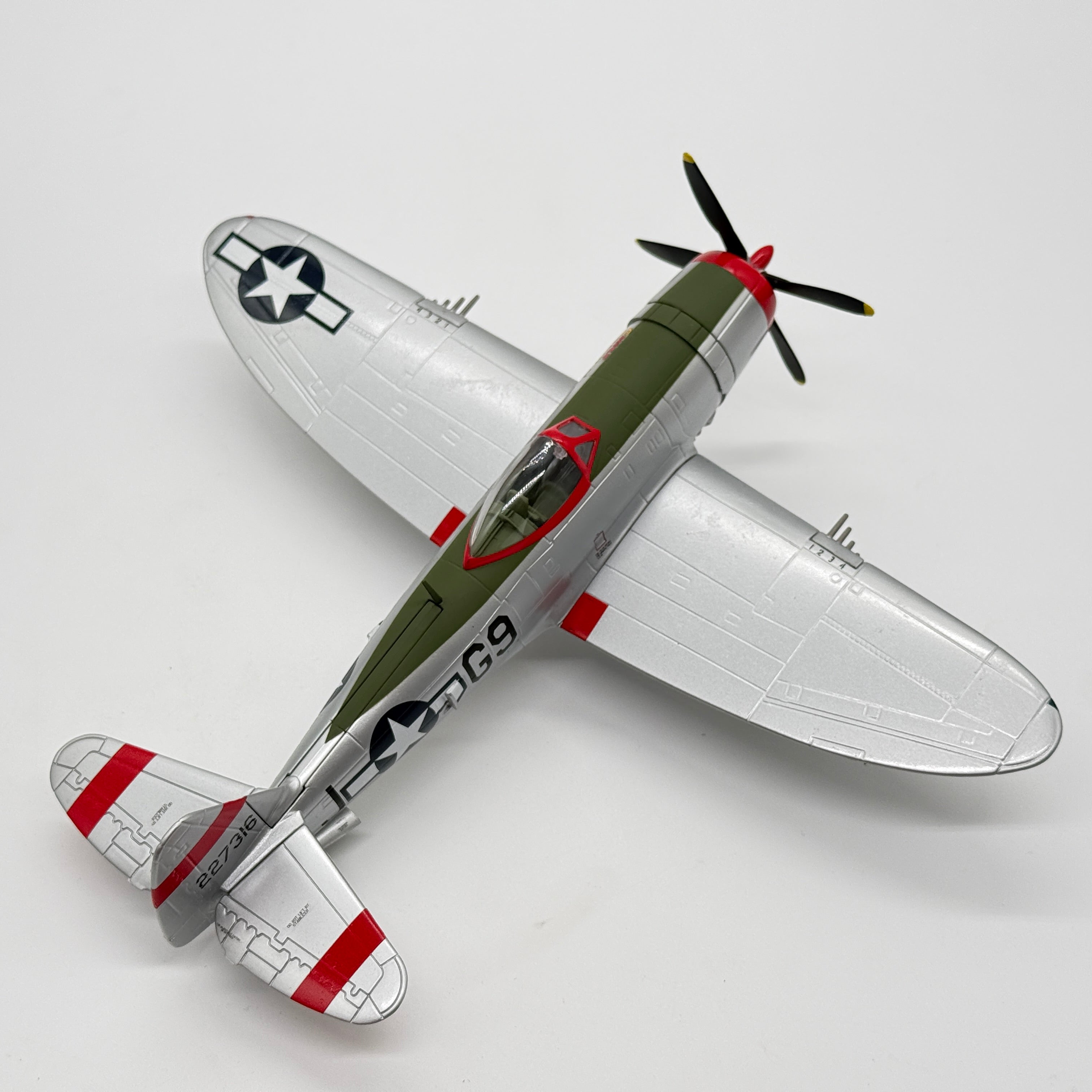 Franklin Mint 98144 1:48 Republic P-47D Thunderbolt Chief Ski-U-Mah II Lt Duane Buholz 509th FS 405th FG WWII