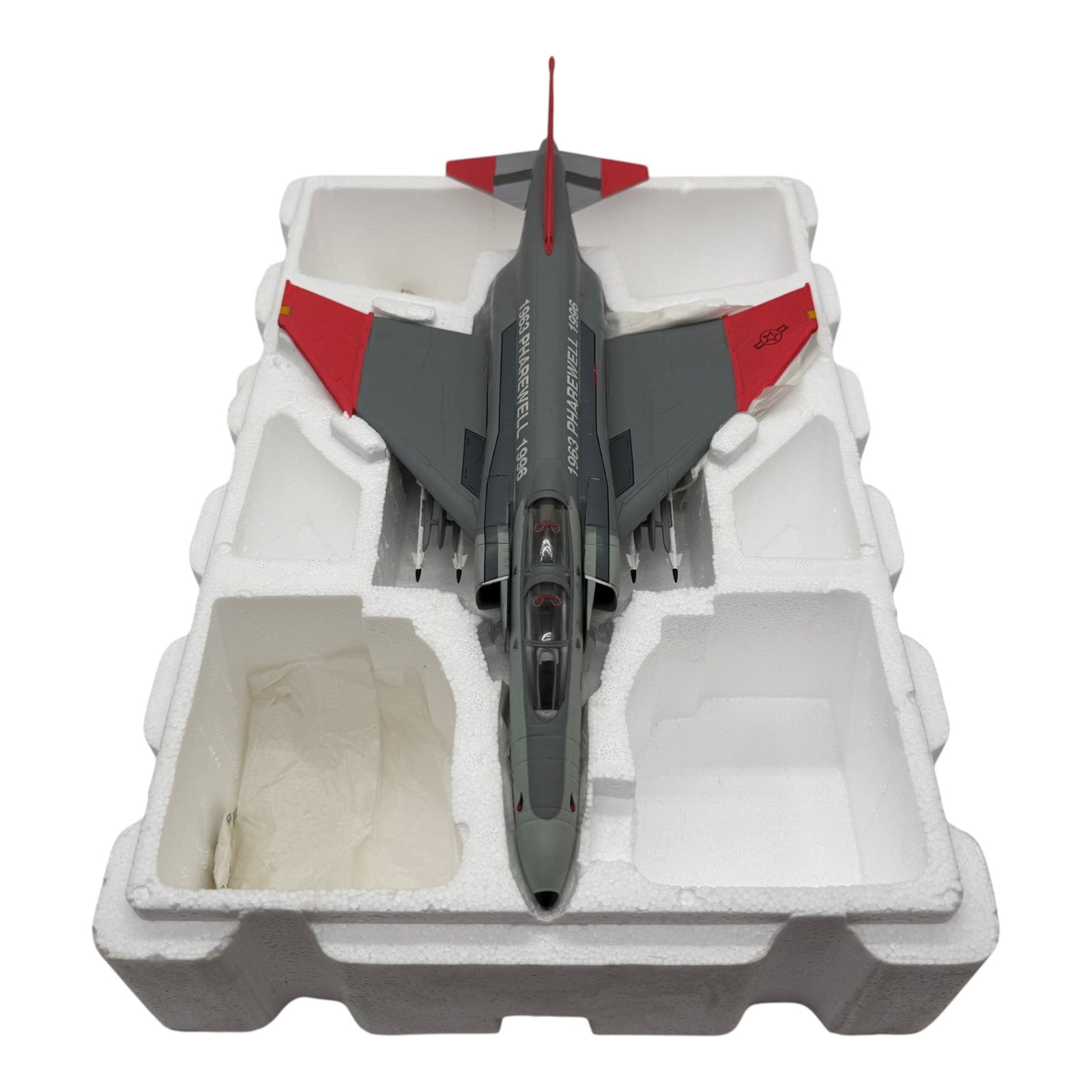 Franklin Mint 98094 1:48 McDonnell Douglas F-4 Phantom II USAF Phantom Pharewell 1963-1996