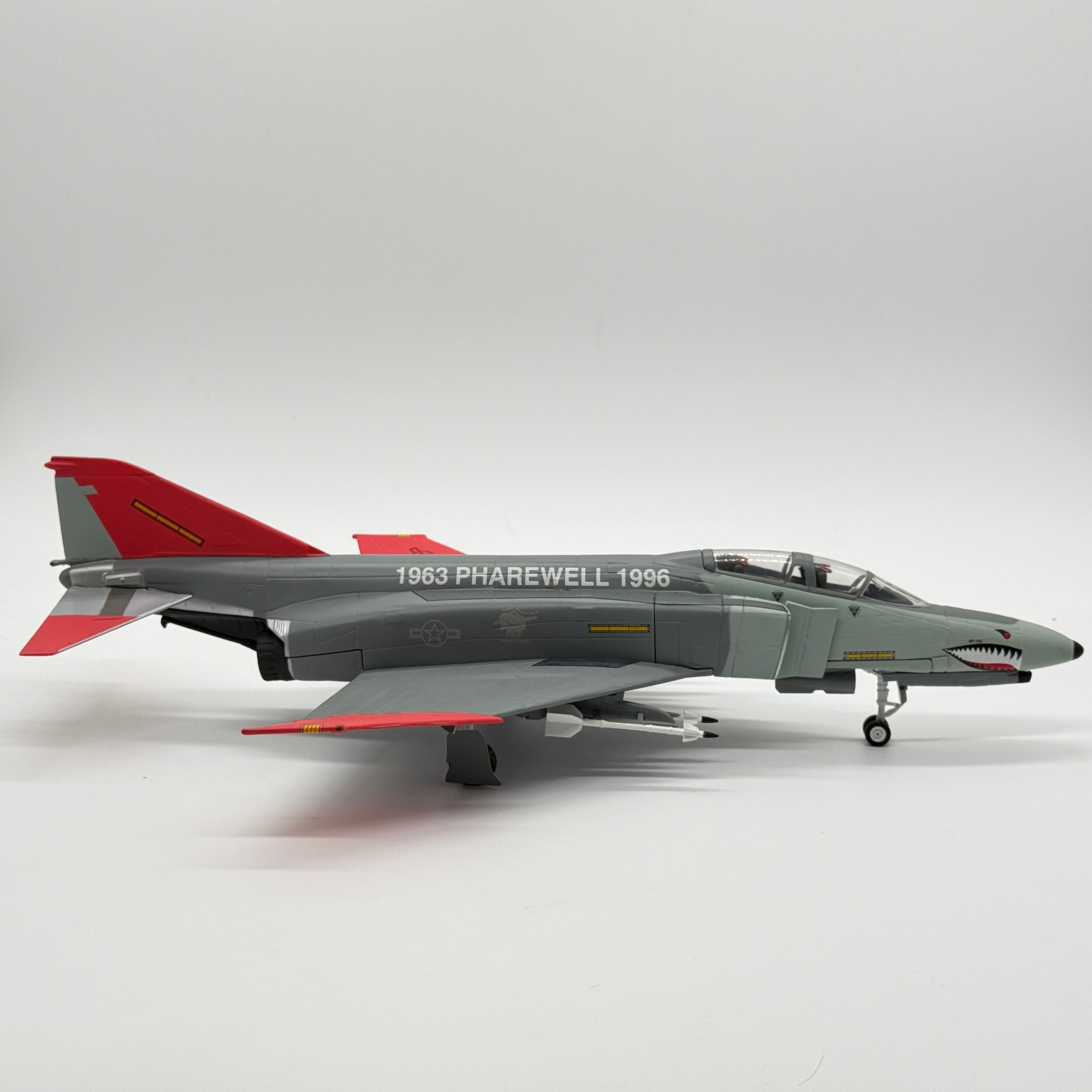 Franklin Mint 98094 1:48 McDonnell Douglas F-4 Phantom II USAF Phantom Pharewell 1963-1996