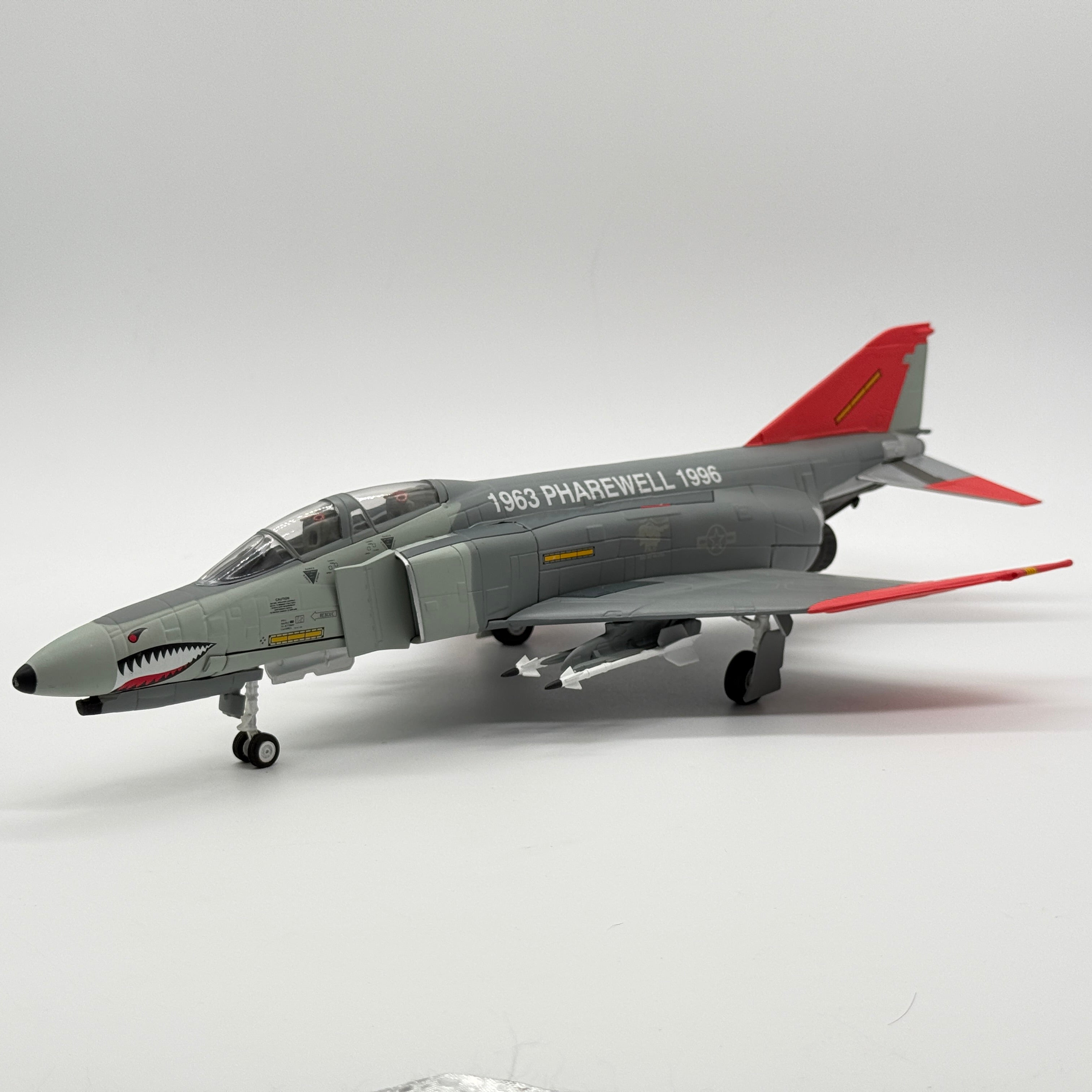 Franklin Mint 98094 1:48 McDonnell Douglas F-4 Phantom II USAF Phantom Pharewell 1963-1996