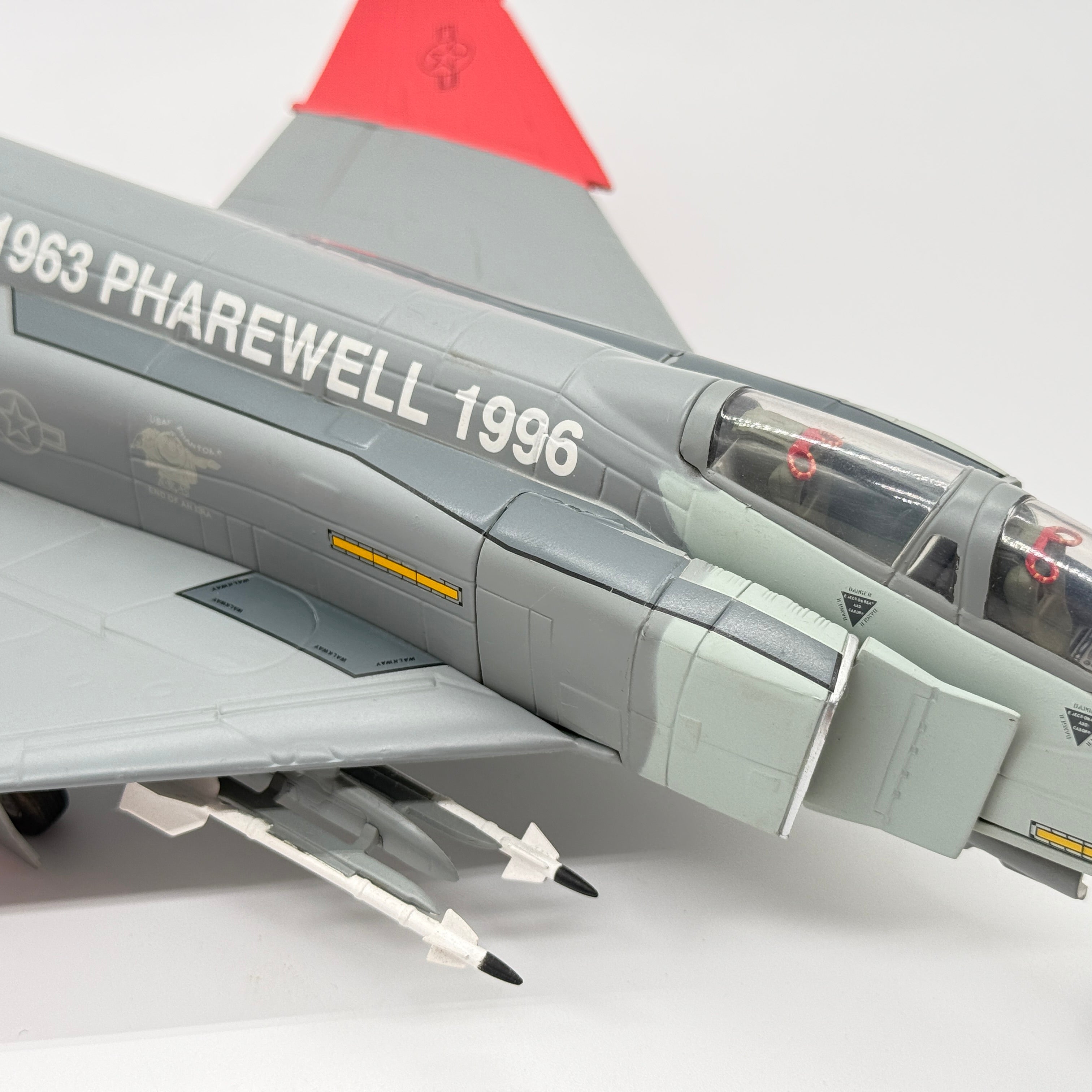 Franklin Mint 98094 1:48 McDonnell Douglas F-4 Phantom II USAF Phantom Pharewell 1963-1996