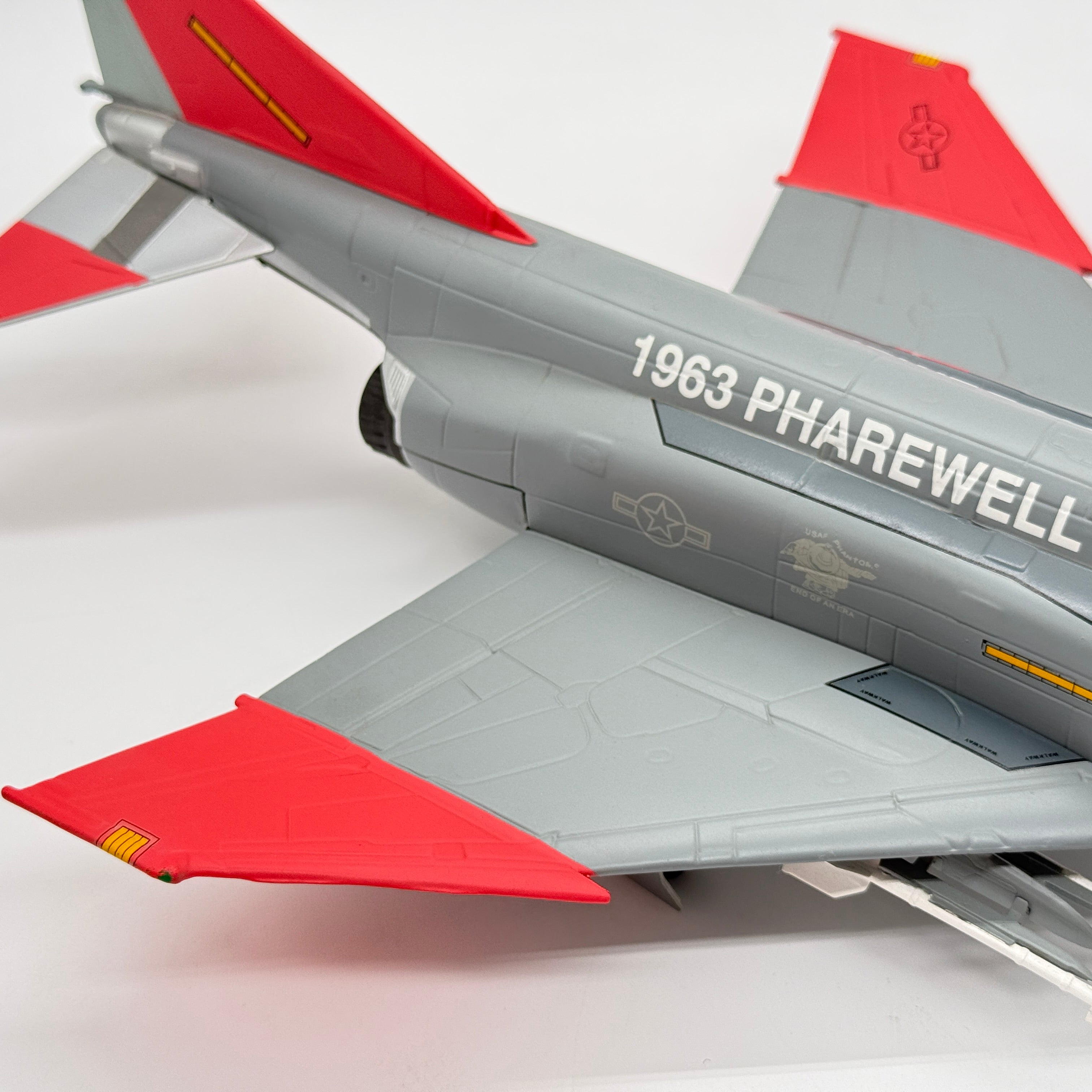 Franklin Mint 98094 1:48 McDonnell Douglas F-4 Phantom II USAF Phantom Pharewell 1963-1996