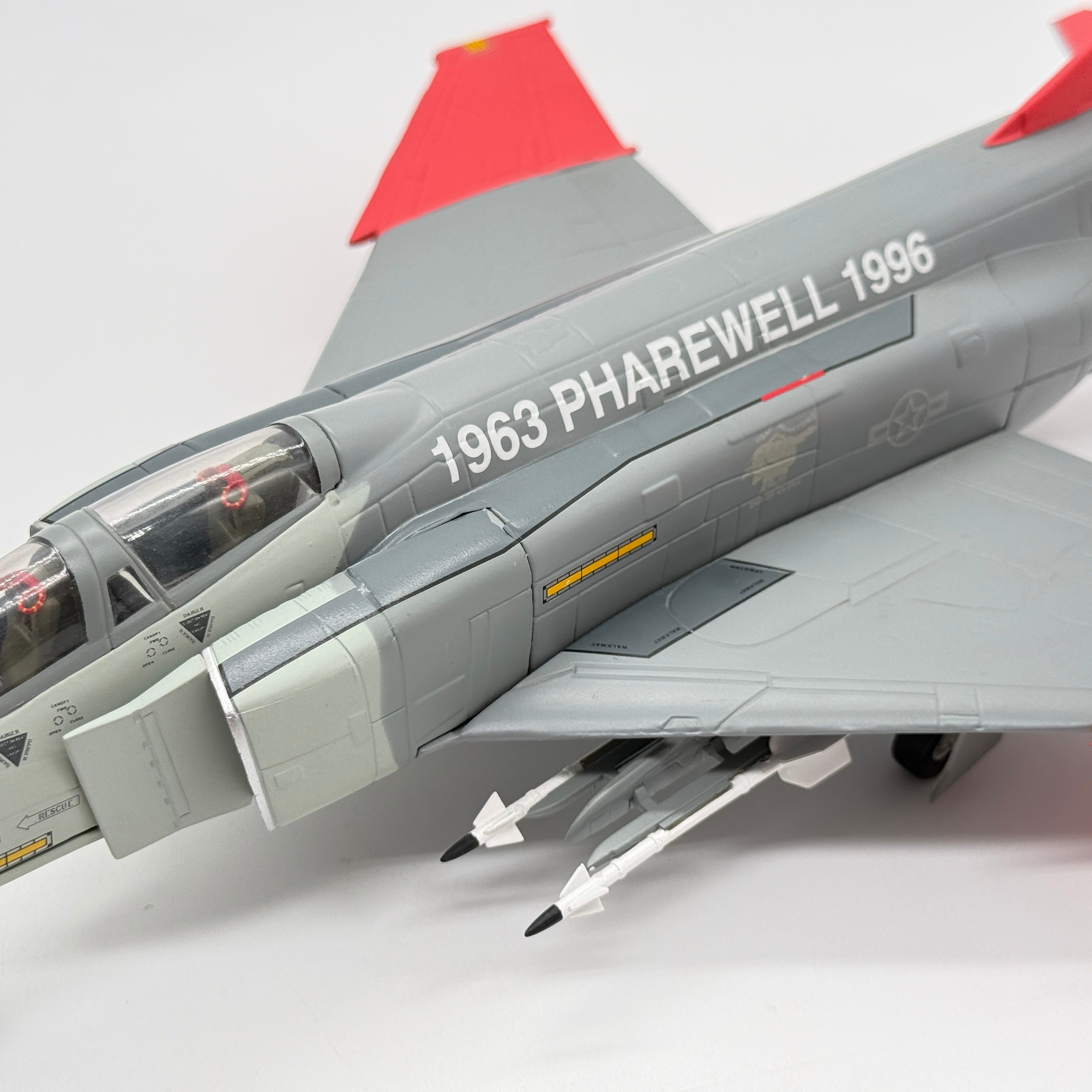 Franklin Mint 98094 1:48 McDonnell Douglas F-4 Phantom II USAF Phantom Pharewell 1963-1996