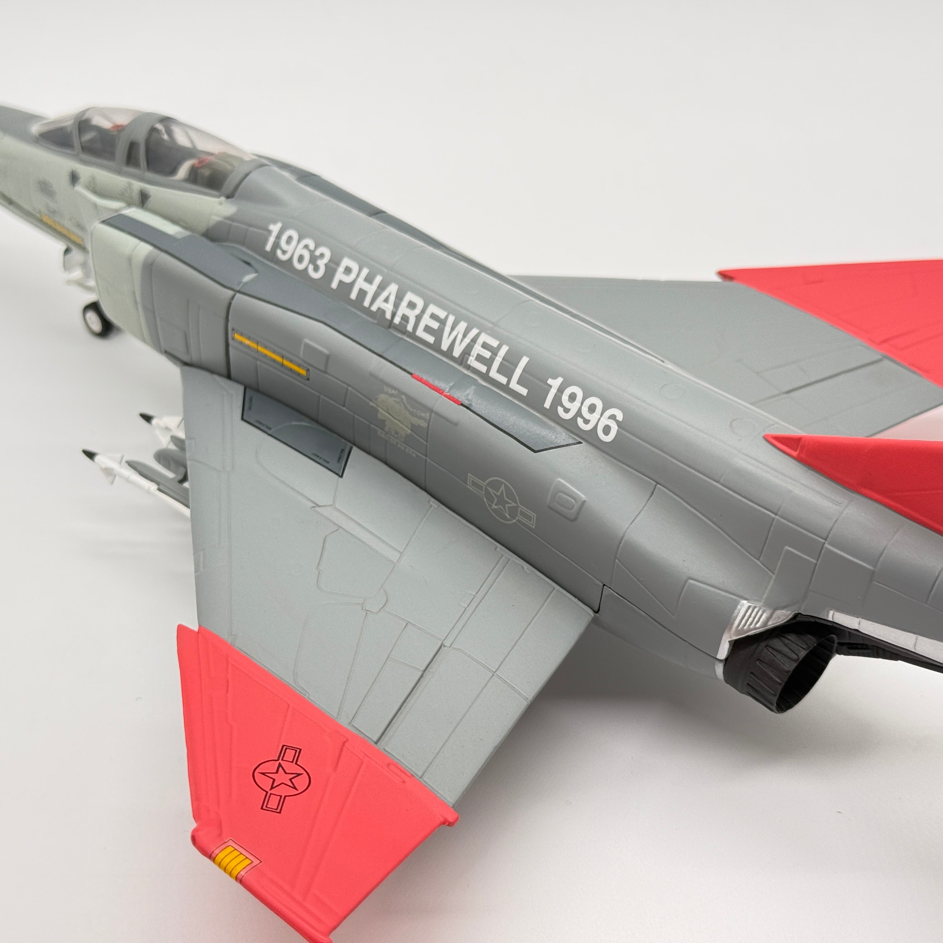 Franklin Mint 98094 1:48 McDonnell Douglas F-4 Phantom II USAF Phantom Pharewell 1963-1996
