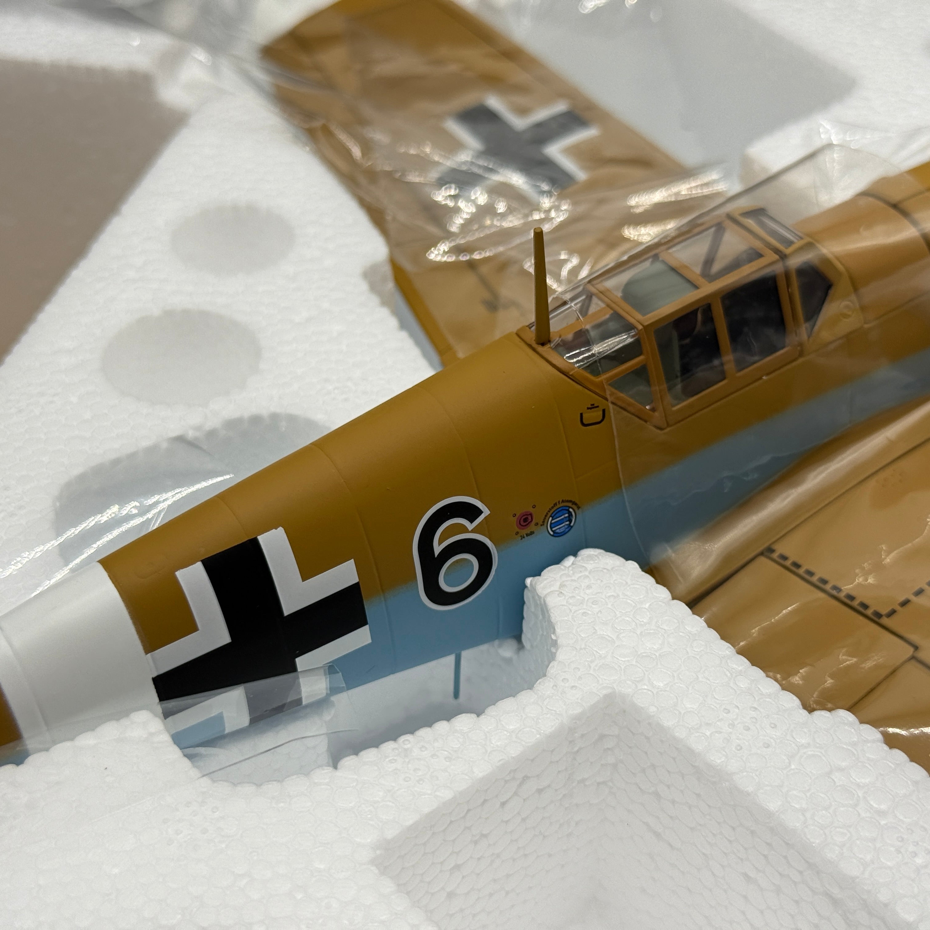 Corgi AA34909 1:32 Messerschmitt Bf 109G-2 Trop Black 6 Heinz Lüdemann JG 77 Libya 1942 Certificate 02/999